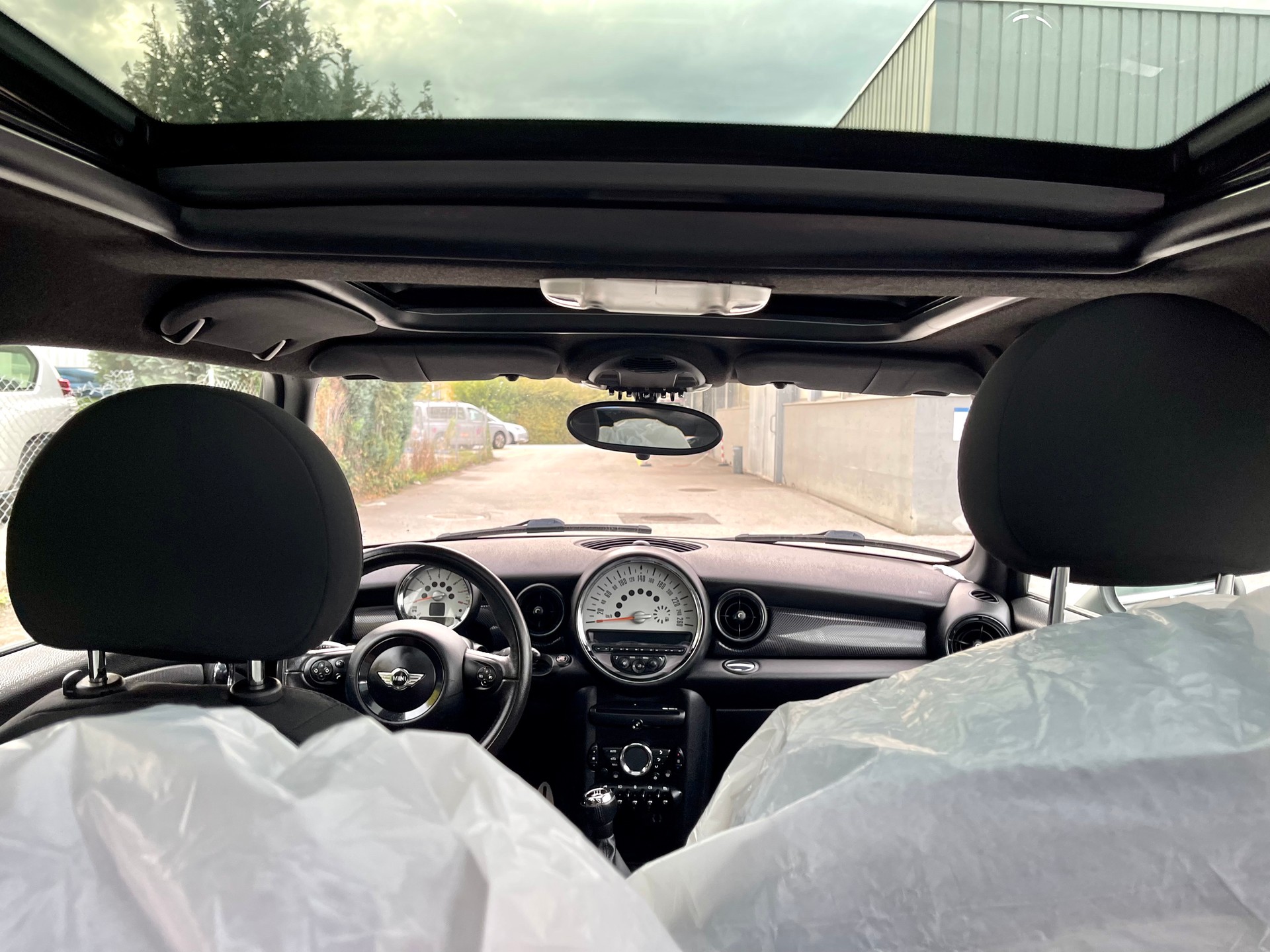 MINI Cooper S-image-14