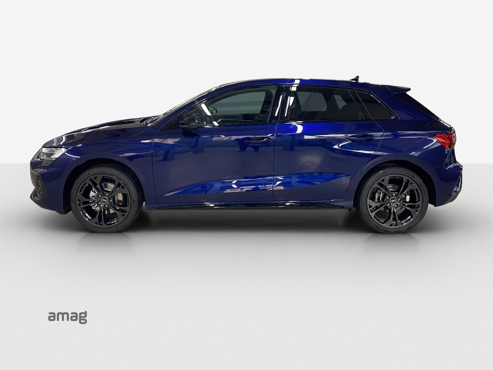 AUDI A3 Sportback TFSI 110 kW S line S tronic-showroom-element-1