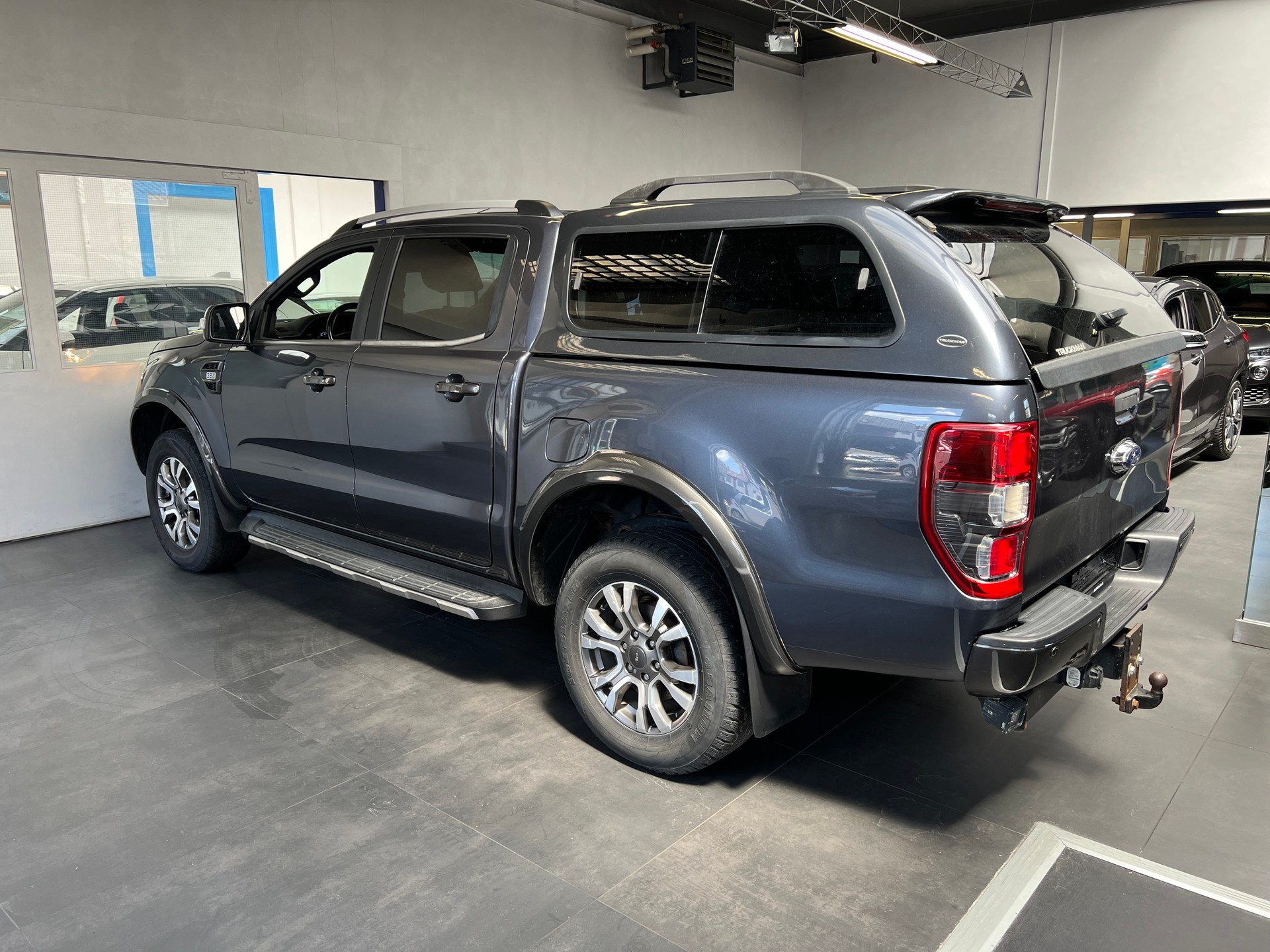 FORD Ranger Wildtrak 3.2 TDCi 4x4 A-image-1
