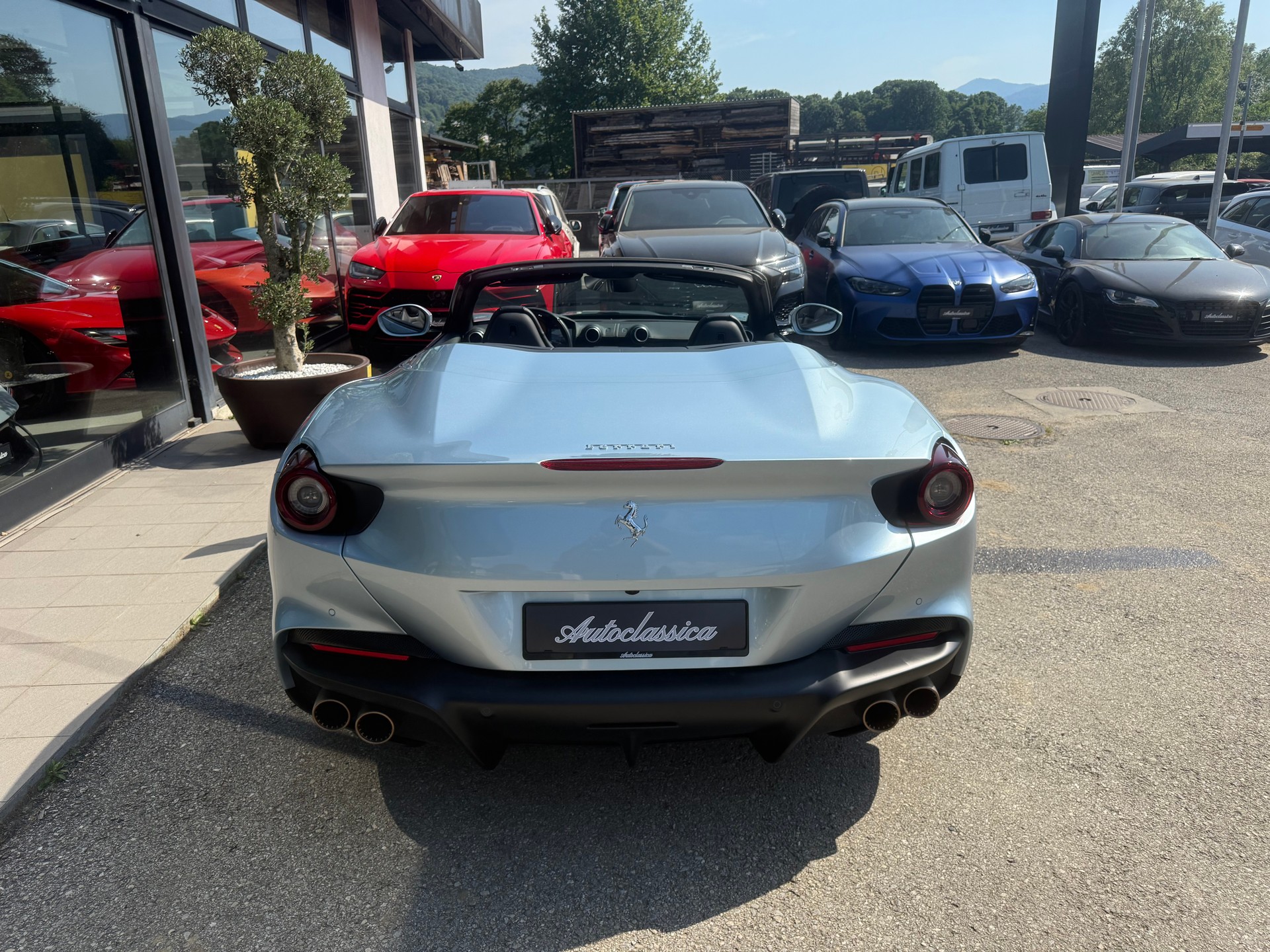 FERRARI Portofino M 3.9 V8 T-showroom-element-2