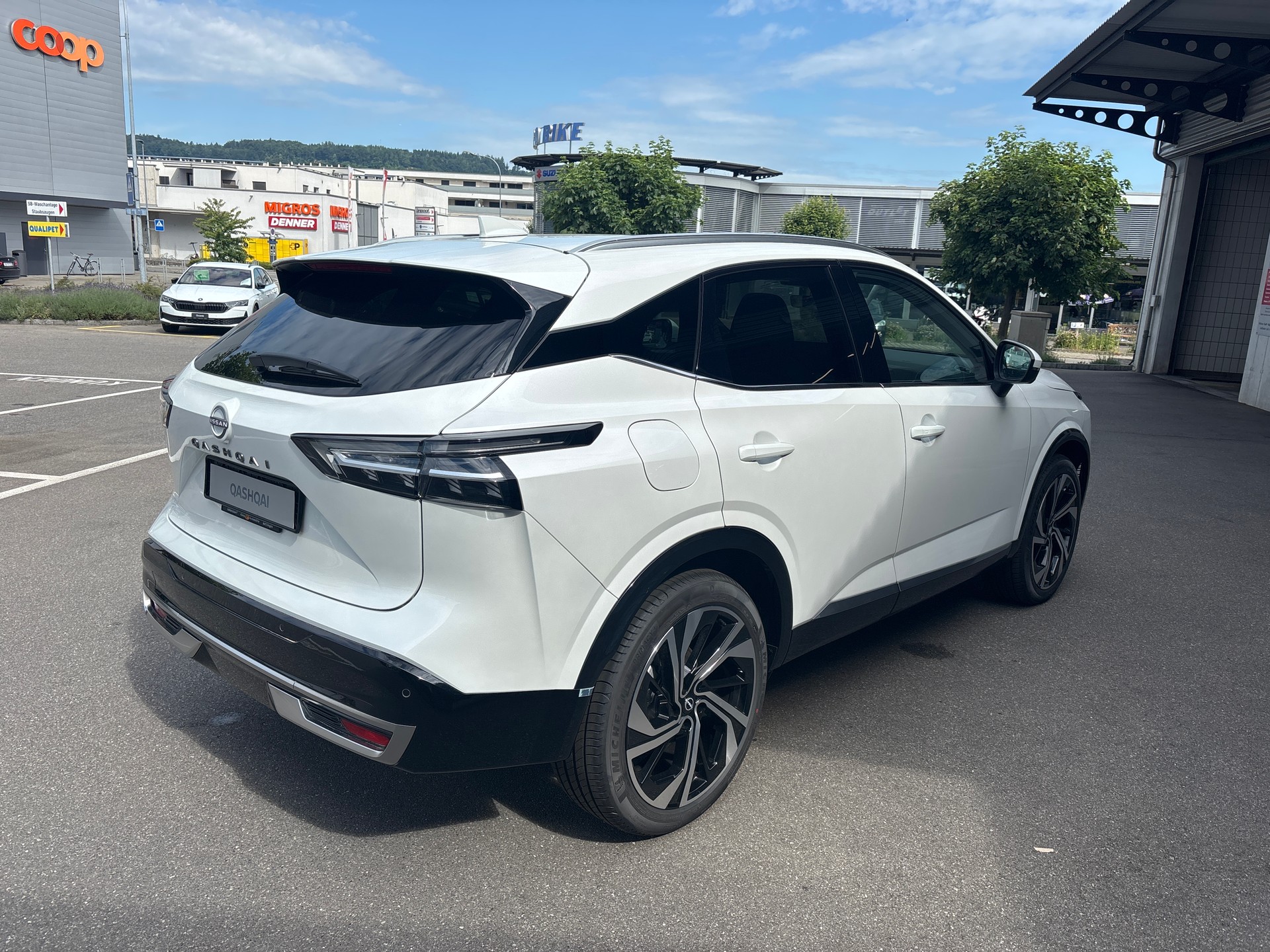 NISSAN Qashqai 1.3 DIG-T MHEV Tekna+ Xtronic 4x4-image-5