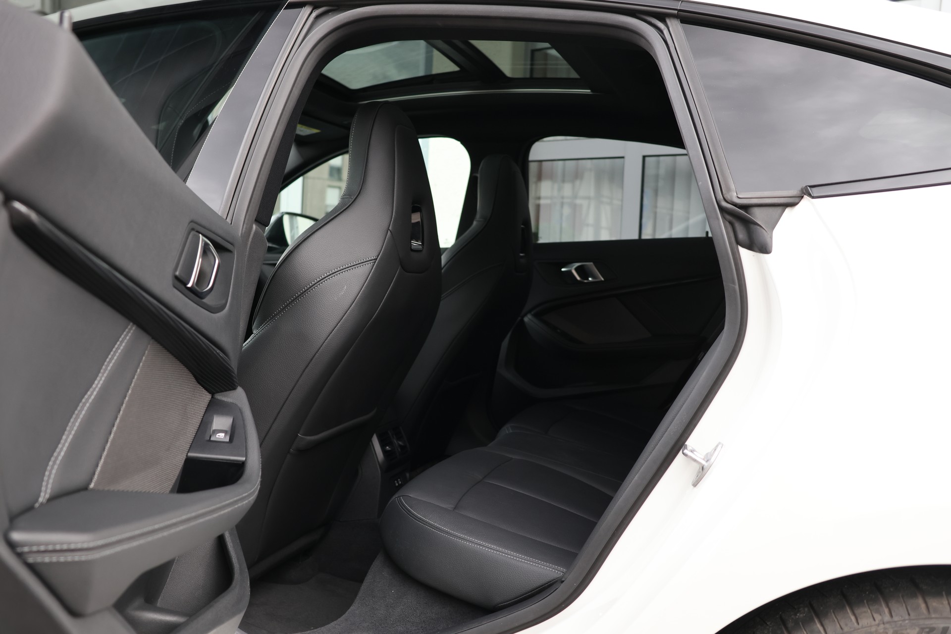 BMW M235i Gran Coupé xDrive Steptronic (CH)-image-12