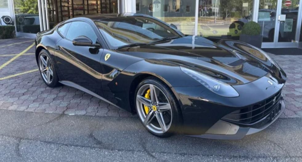 FERRARI F12 Berlinetta