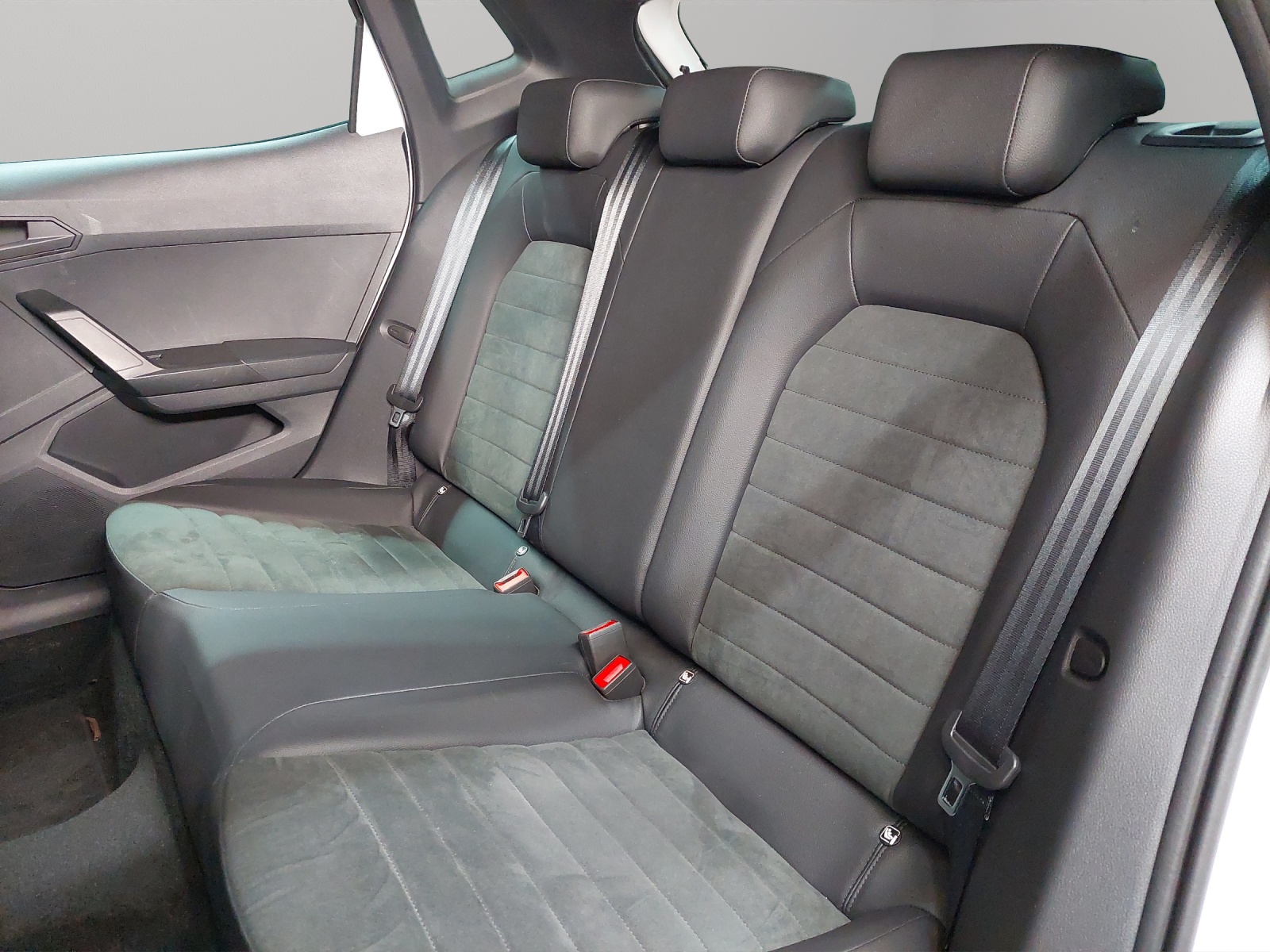 SEAT Ibiza 1.0 EcoTSI FR DSG-image-7