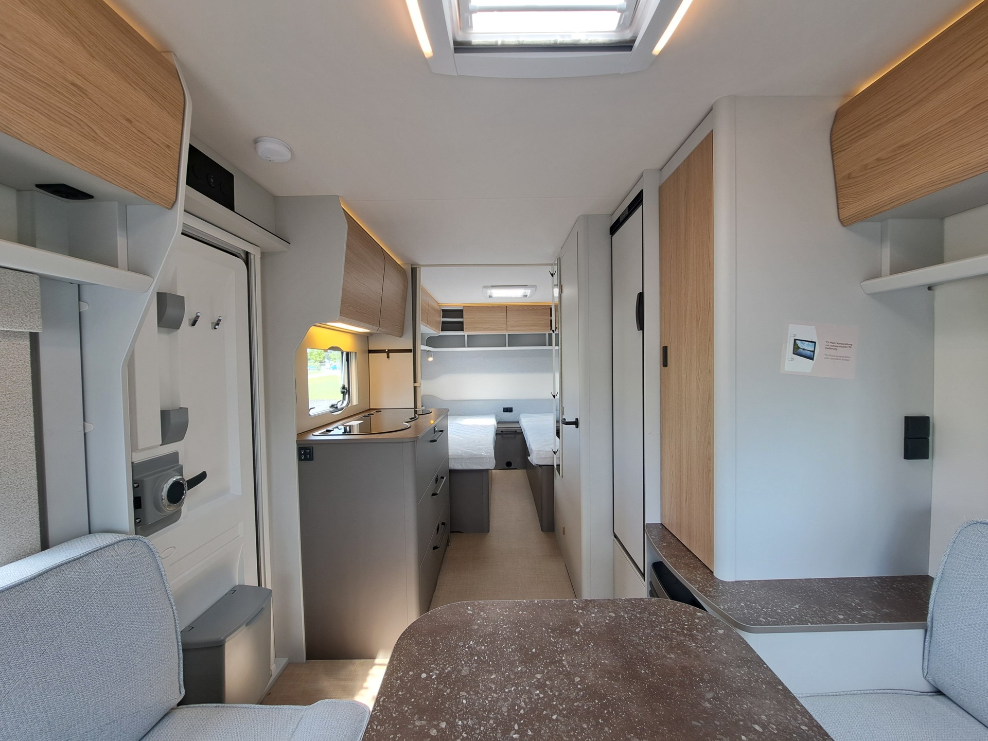 BÜRSTNER Averso 535 TL-image-14