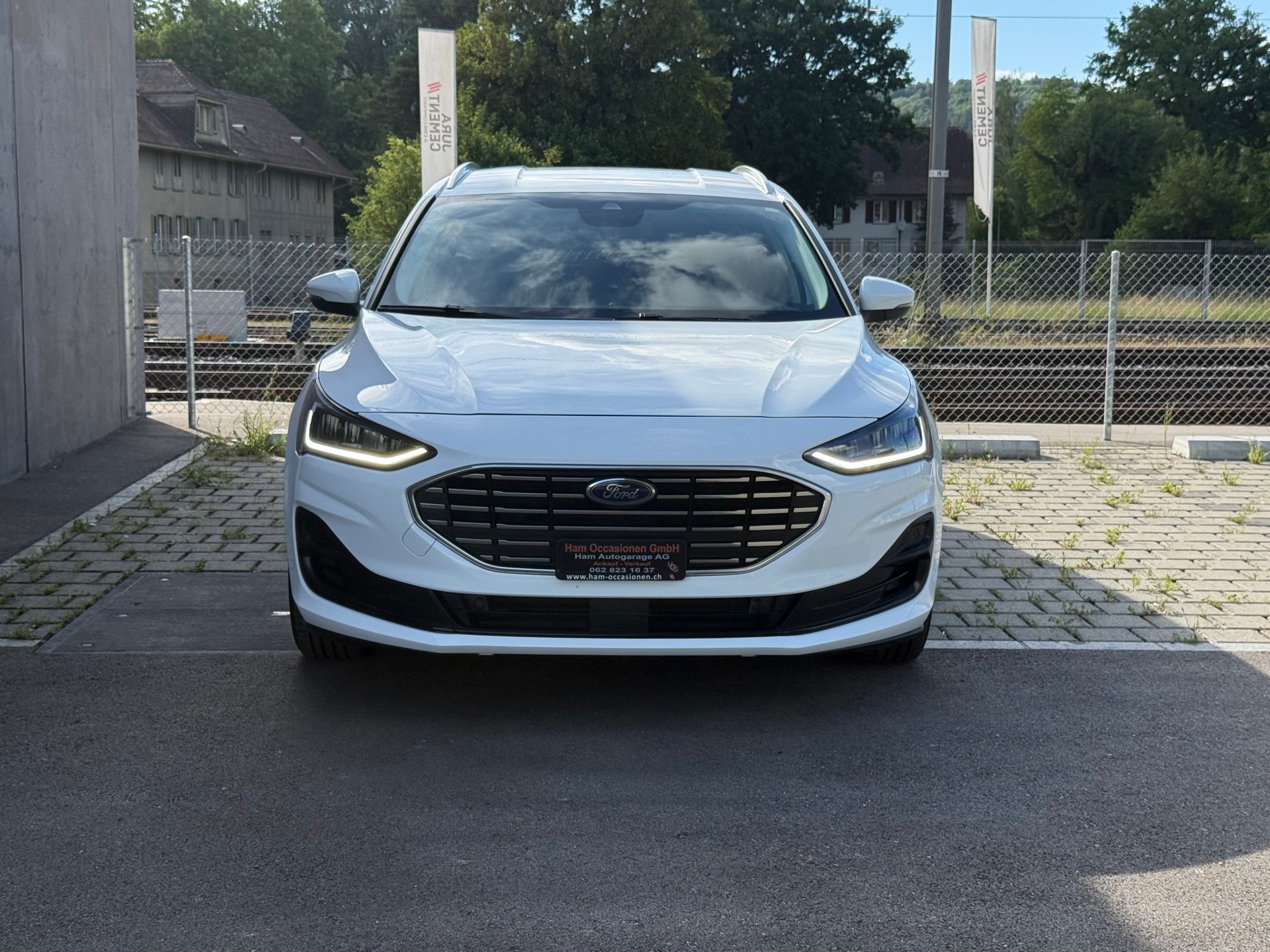 FORD Focus 1.0 MHEV Titanium X Automat