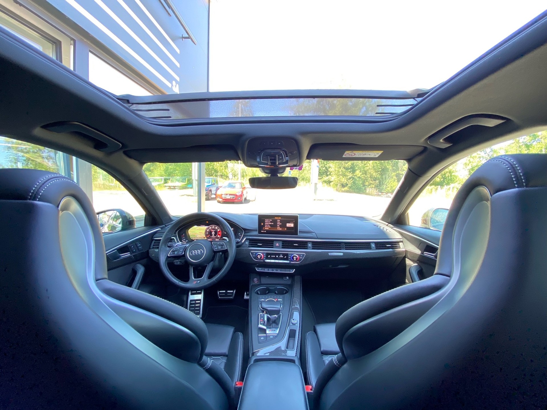 AUDI RS4 Avant 2.9 TFSI quattro tiptronic-image-11