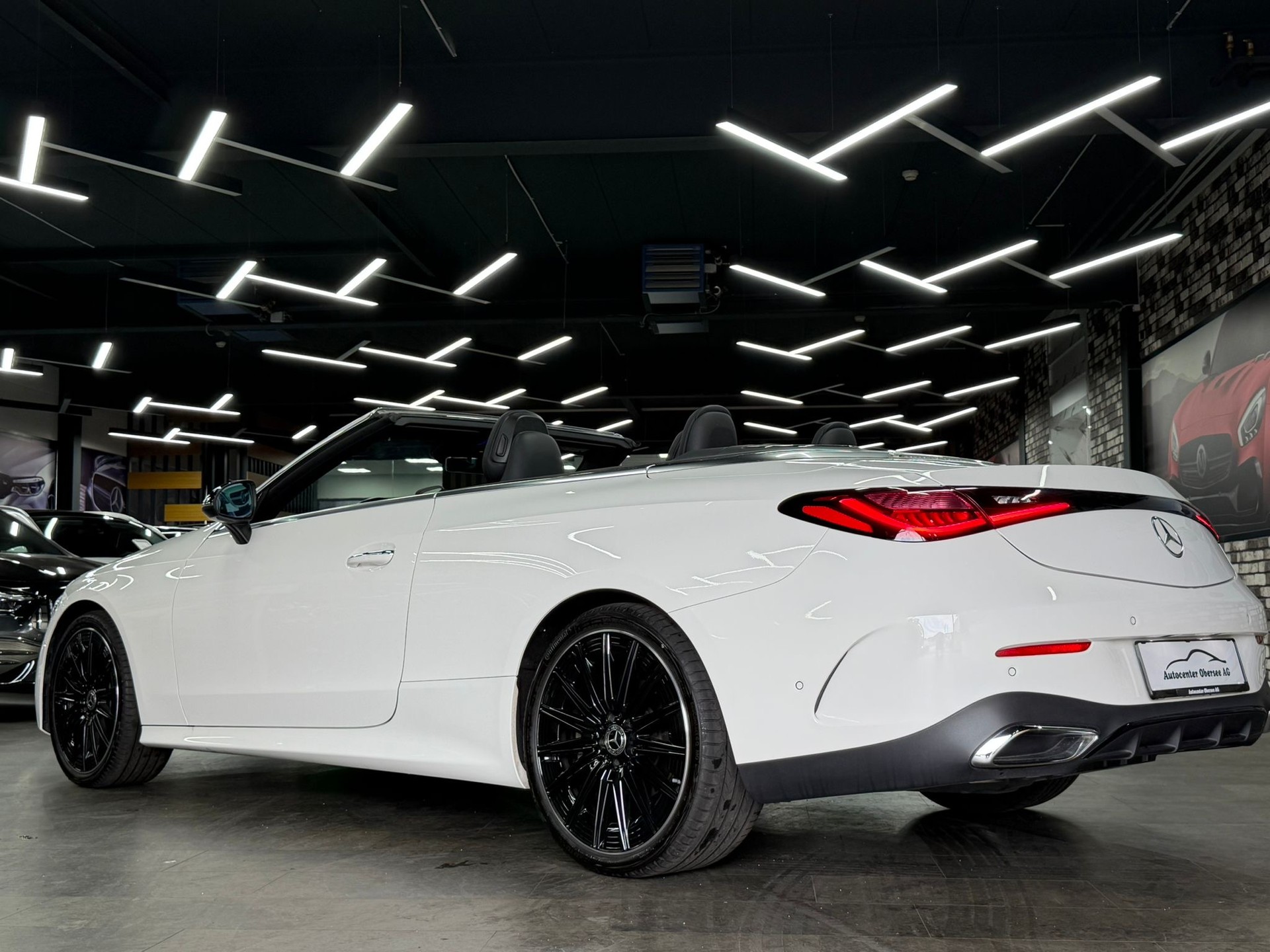 MERCEDES-BENZ CLE 180 AMG Line Cabrio | MBUX | Burmester® Soundsystem | 9G-TRONIC | Top Ausstattung | Werksgarantie-image-5