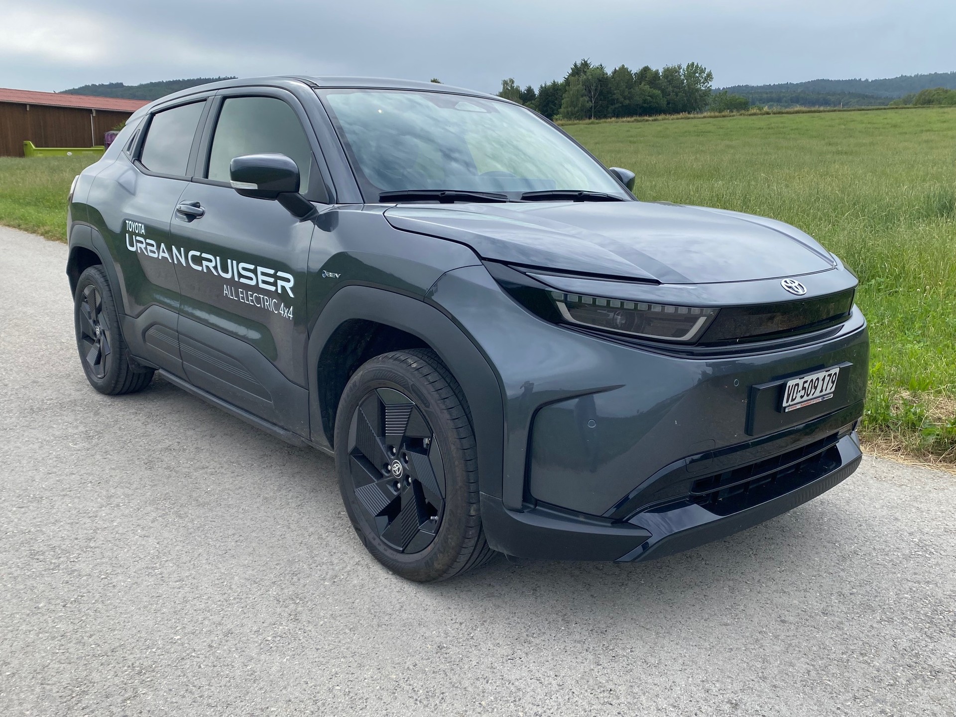 TOYOTA Urban Cruiser 61 kWh Trend AWD