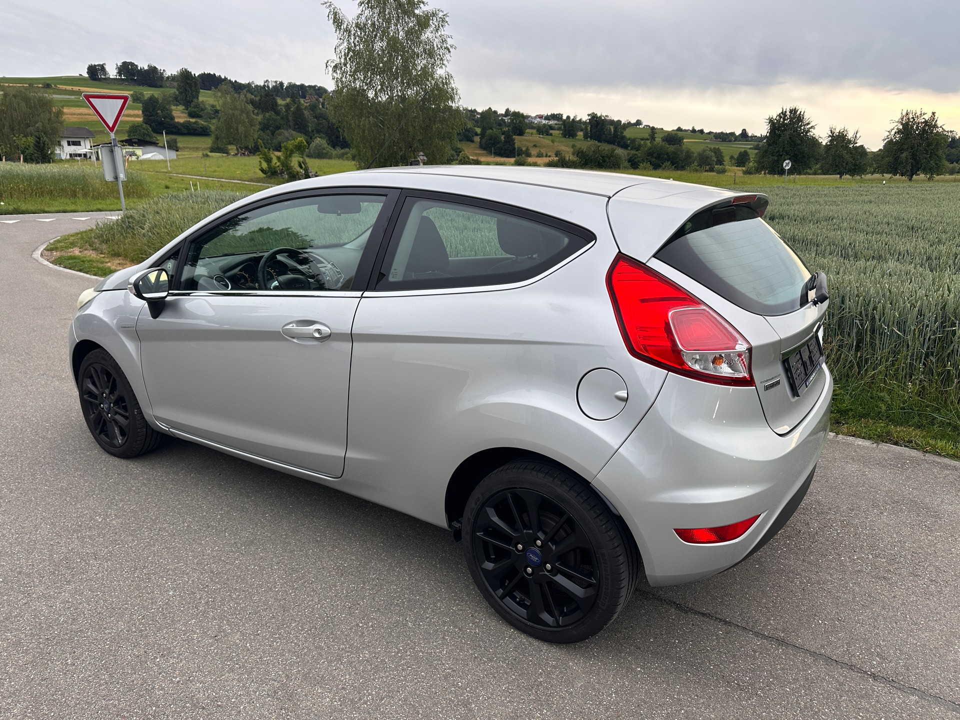 FORD Fiesta 1.0 SCTi Titanium-showroom-element-1