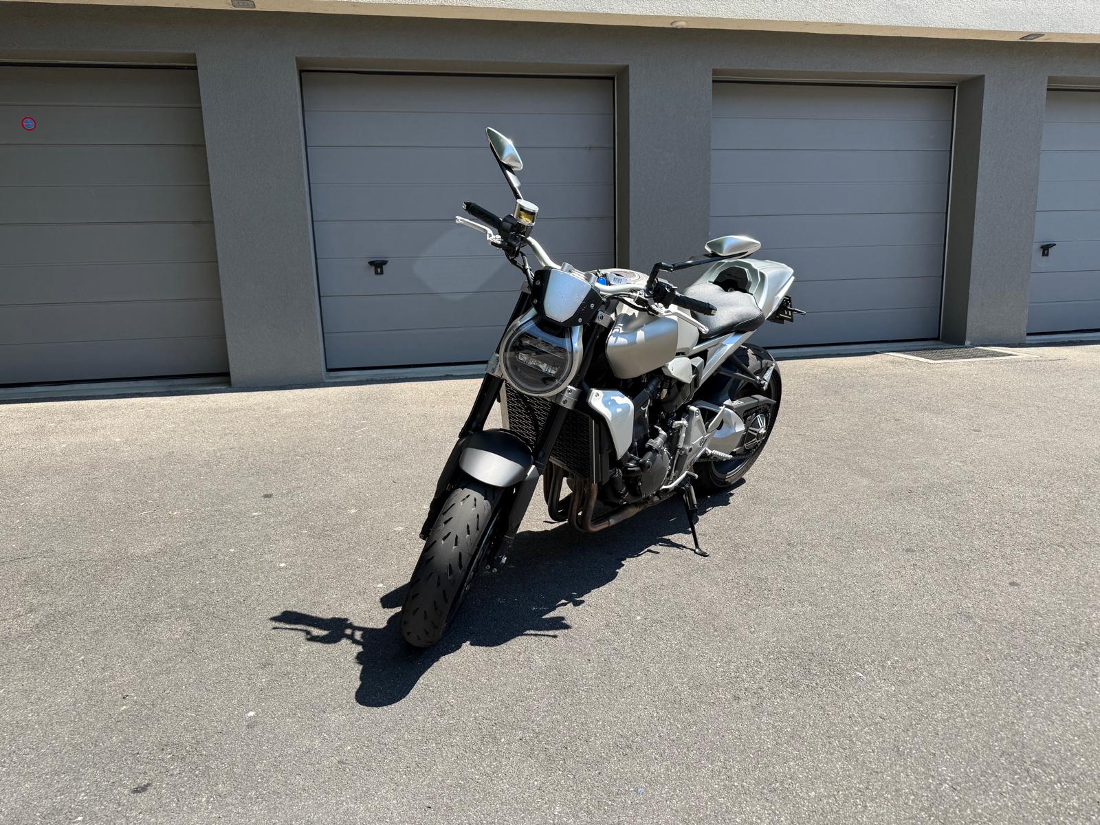 HONDA CB 1000 R Silver Edition-image-0