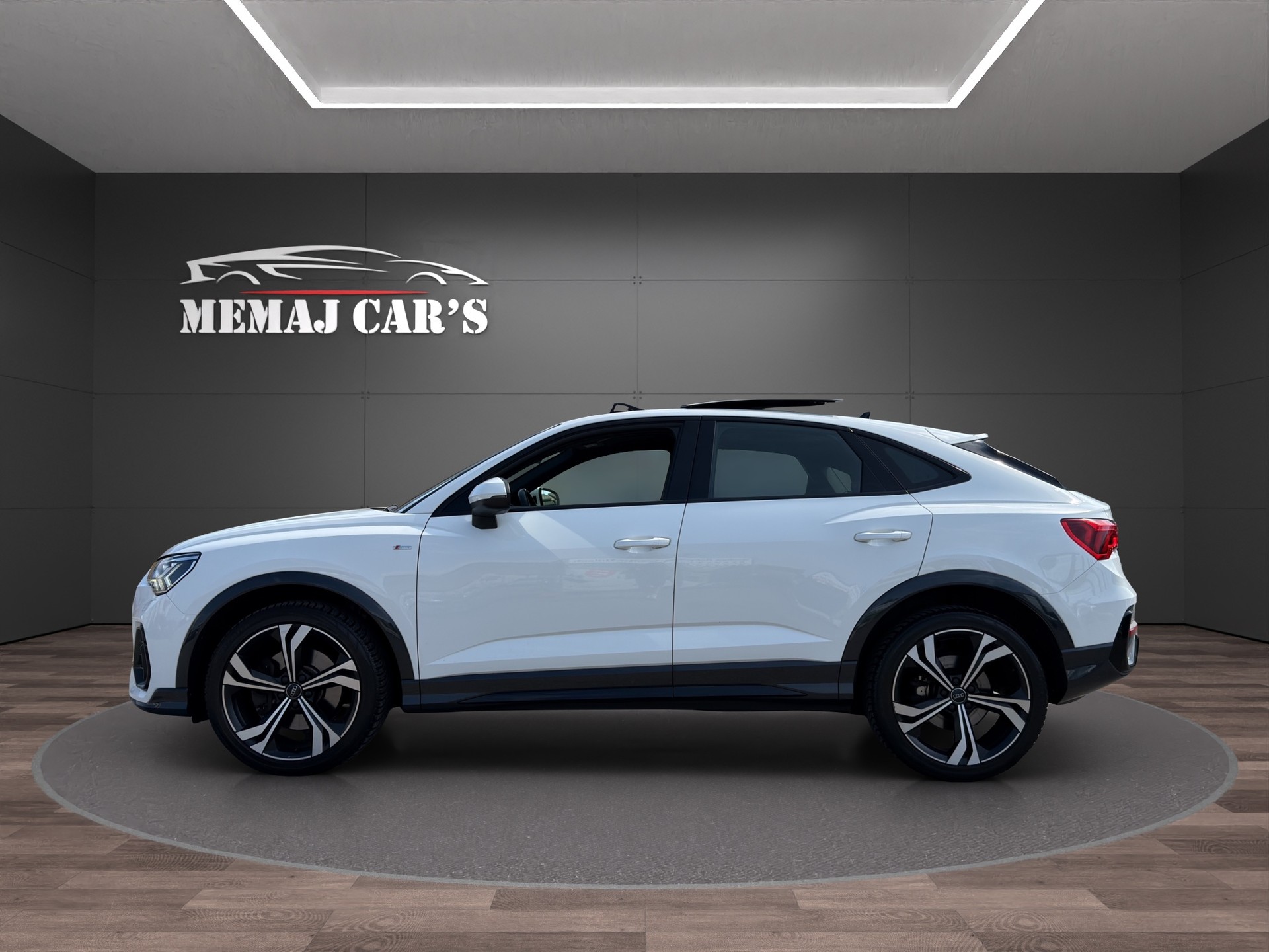 AUDI Q3 Sportback 45 TFSI S line quattro S-tronic Pano/AHK-image-3