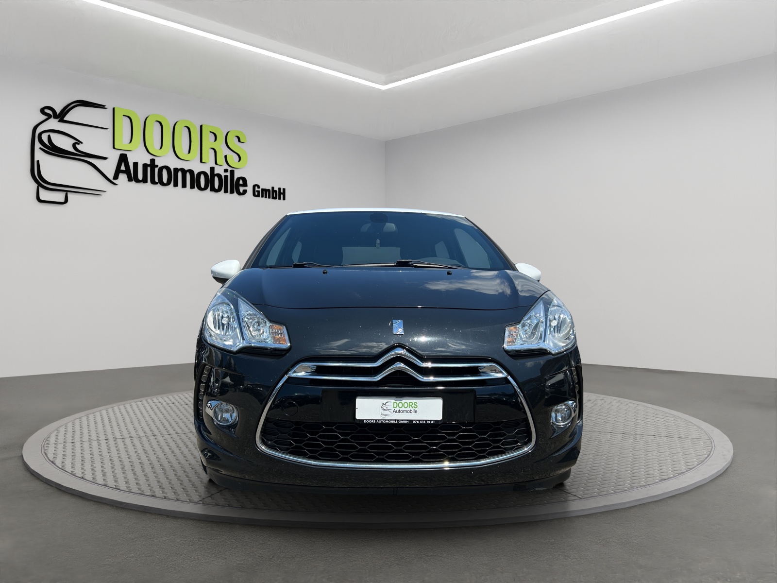DS AUTOMOBILES DS3 1.6 16V HDi SO Chic-showroom-element-1