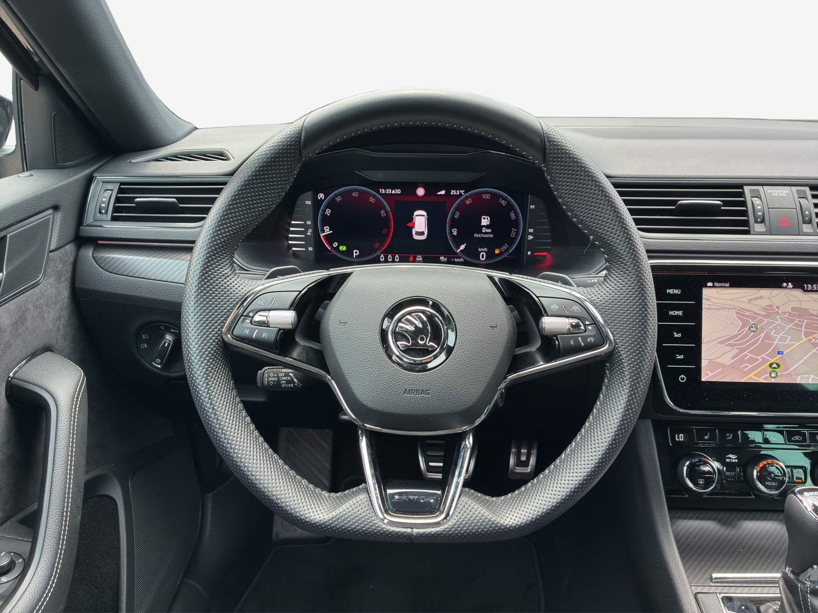 SKODA Superb Combi 2.0 TSI SportLine 4x4 DSG-image-9