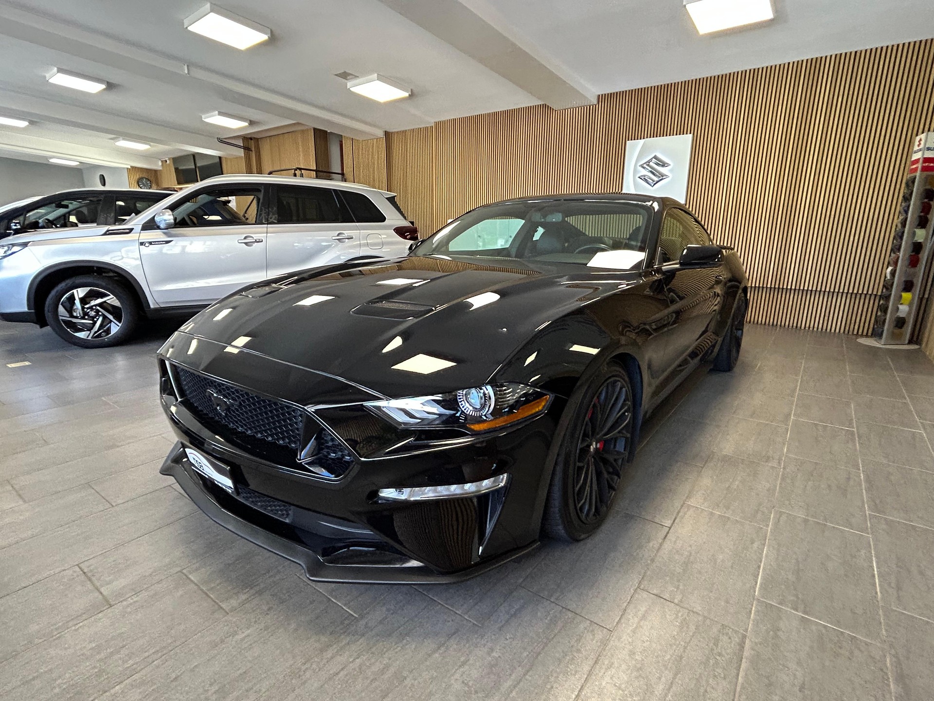 FORD Mustang Coupé 5.0 V8 GT-showroom-element-3