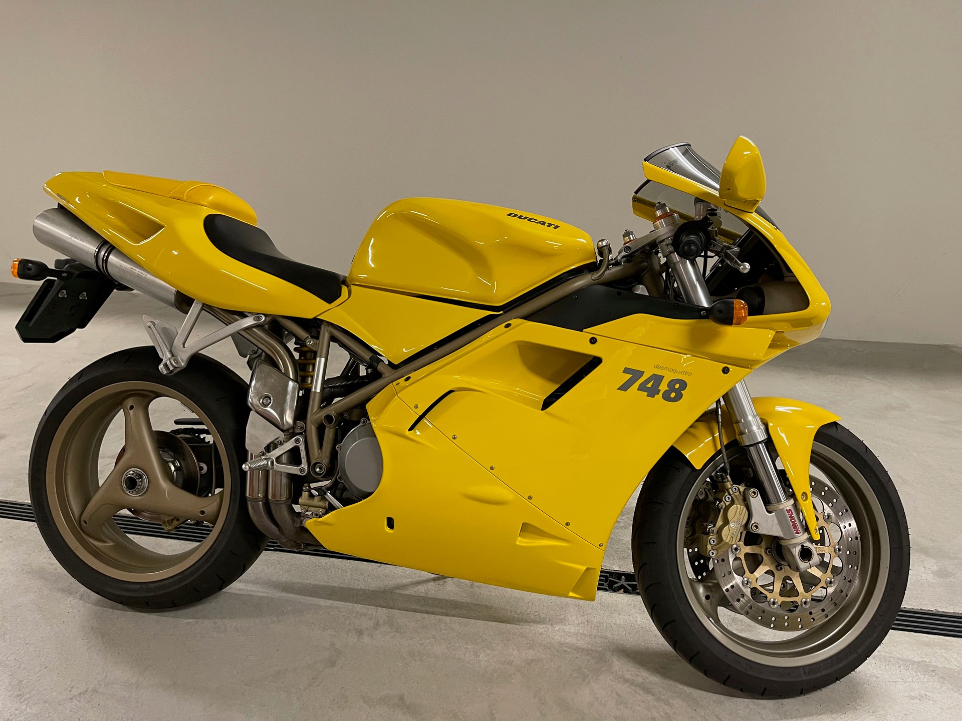 DUCATI 748 Biposto I.E.-image-0
