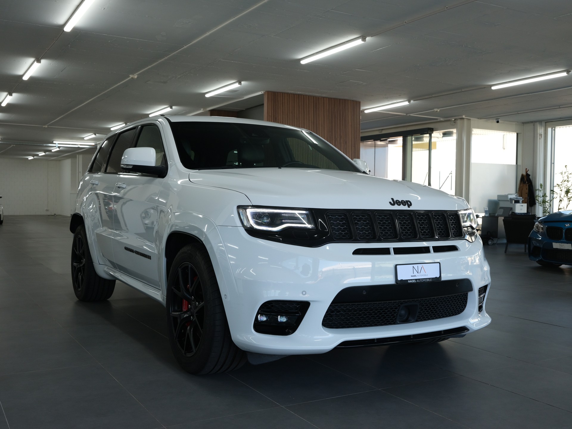JEEP Grand Cherokee 6.4 V8 HEMI SRT8 Automatic *Sportabgassanlage* *Head up Display* *Carplay*-showroom-element-1