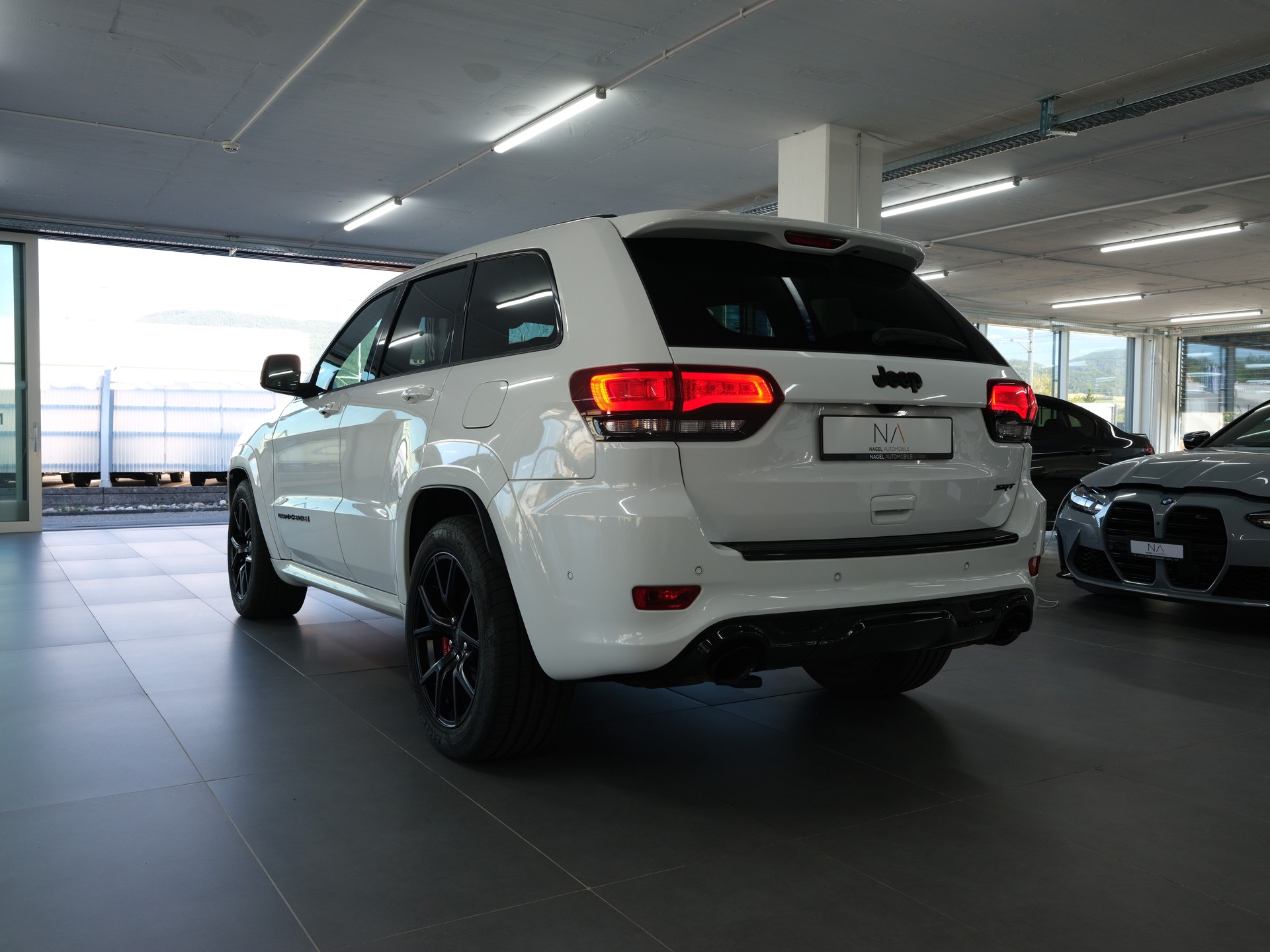 JEEP Grand Cherokee 6.4 V8 HEMI SRT8 Automatic *Sportabgassanlage* *Head up Display* *Carplay*-image-5