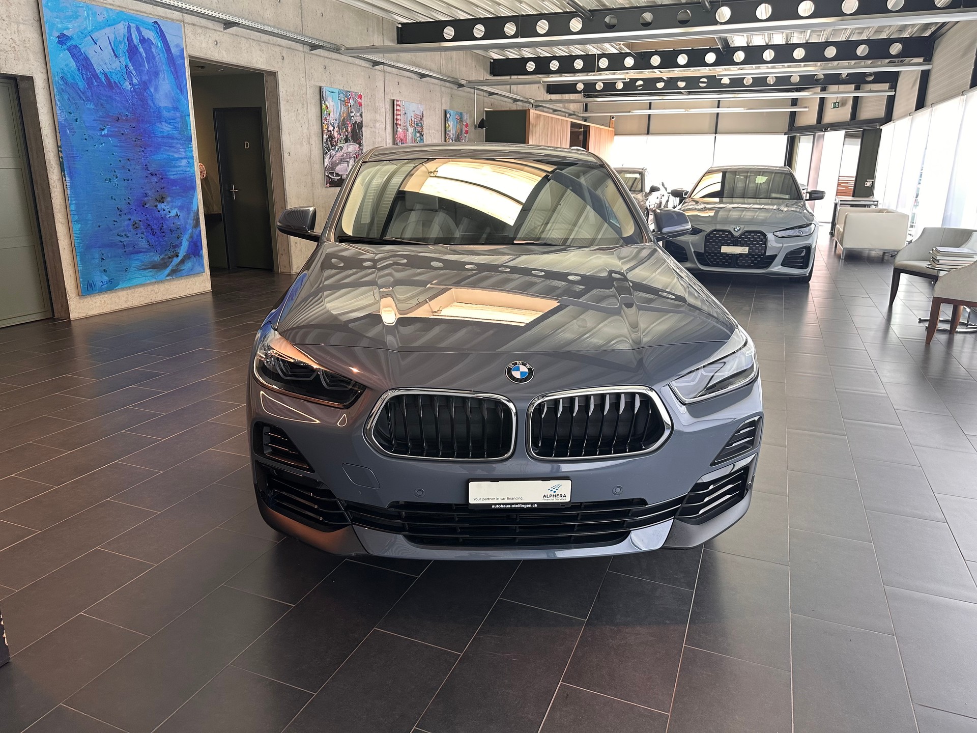 BMW X2 20i xDrive-showroom-element-3