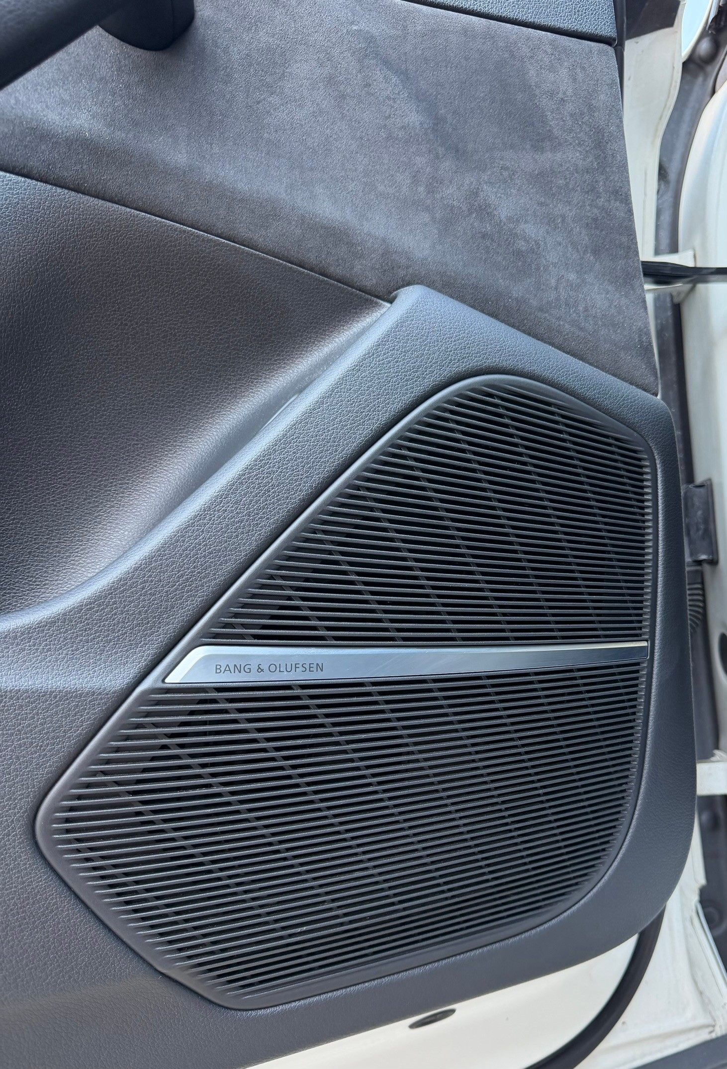AUDI 4.0 V8 TDI quattro T-Tronic-image-11