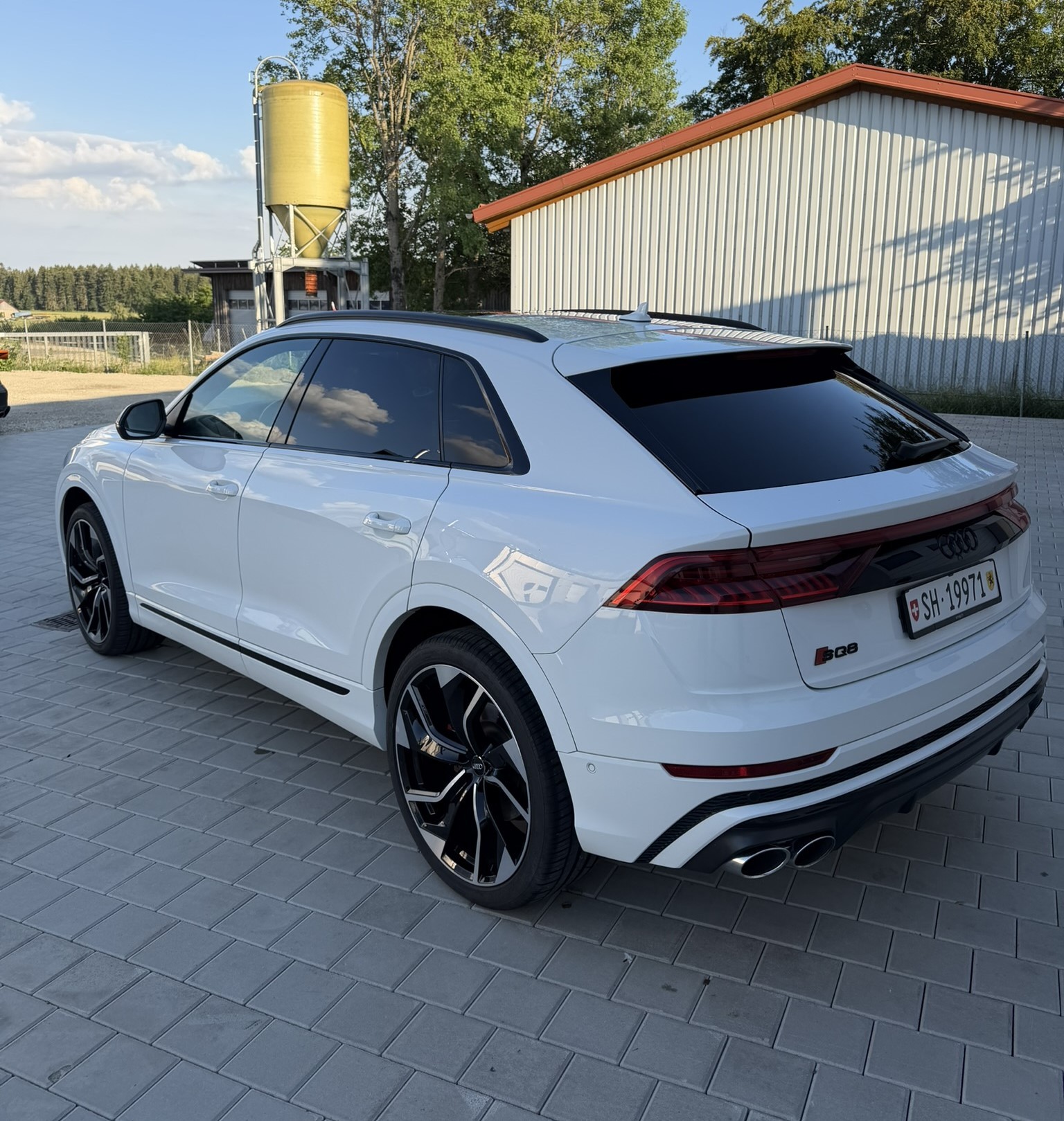 AUDI 4.0 V8 TDI quattro T-Tronic-image-2