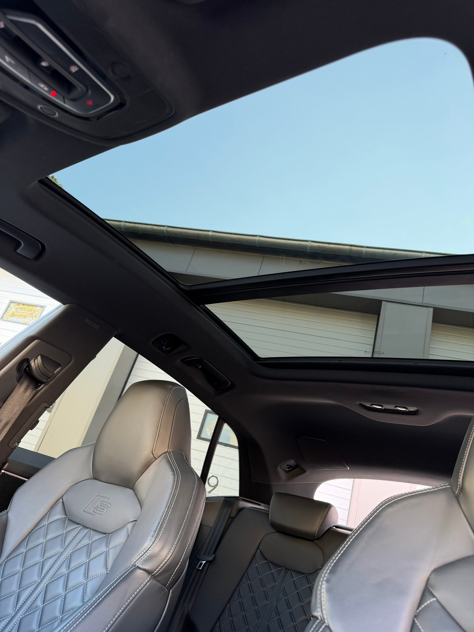 AUDI 4.0 V8 TDI quattro T-Tronic-image-9