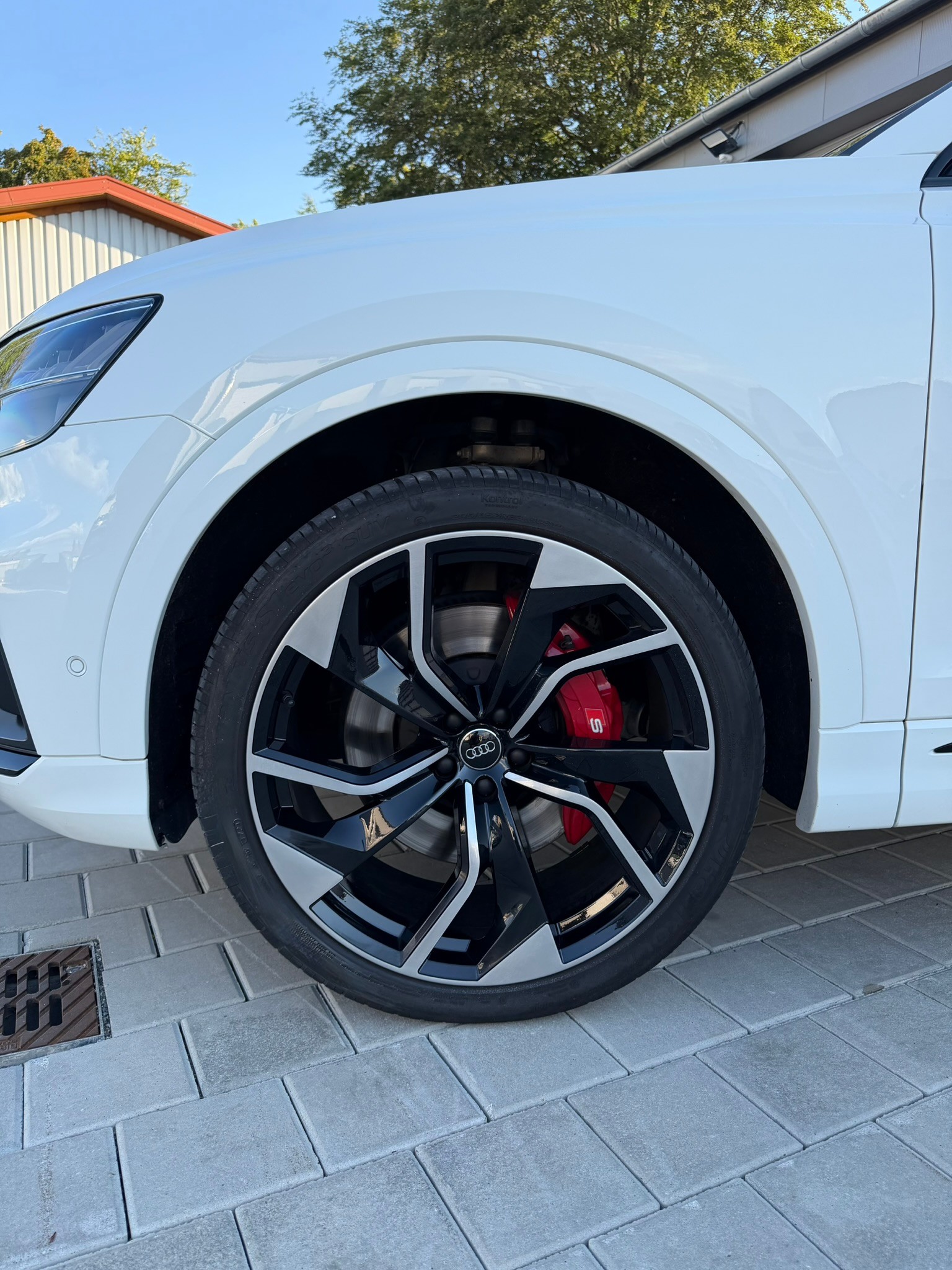 AUDI 4.0 V8 TDI quattro T-Tronic-image-4
