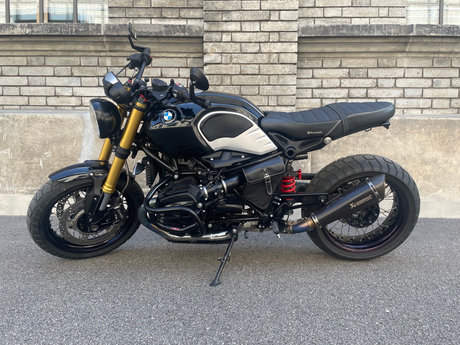 BMW R nineT ABS-image-1