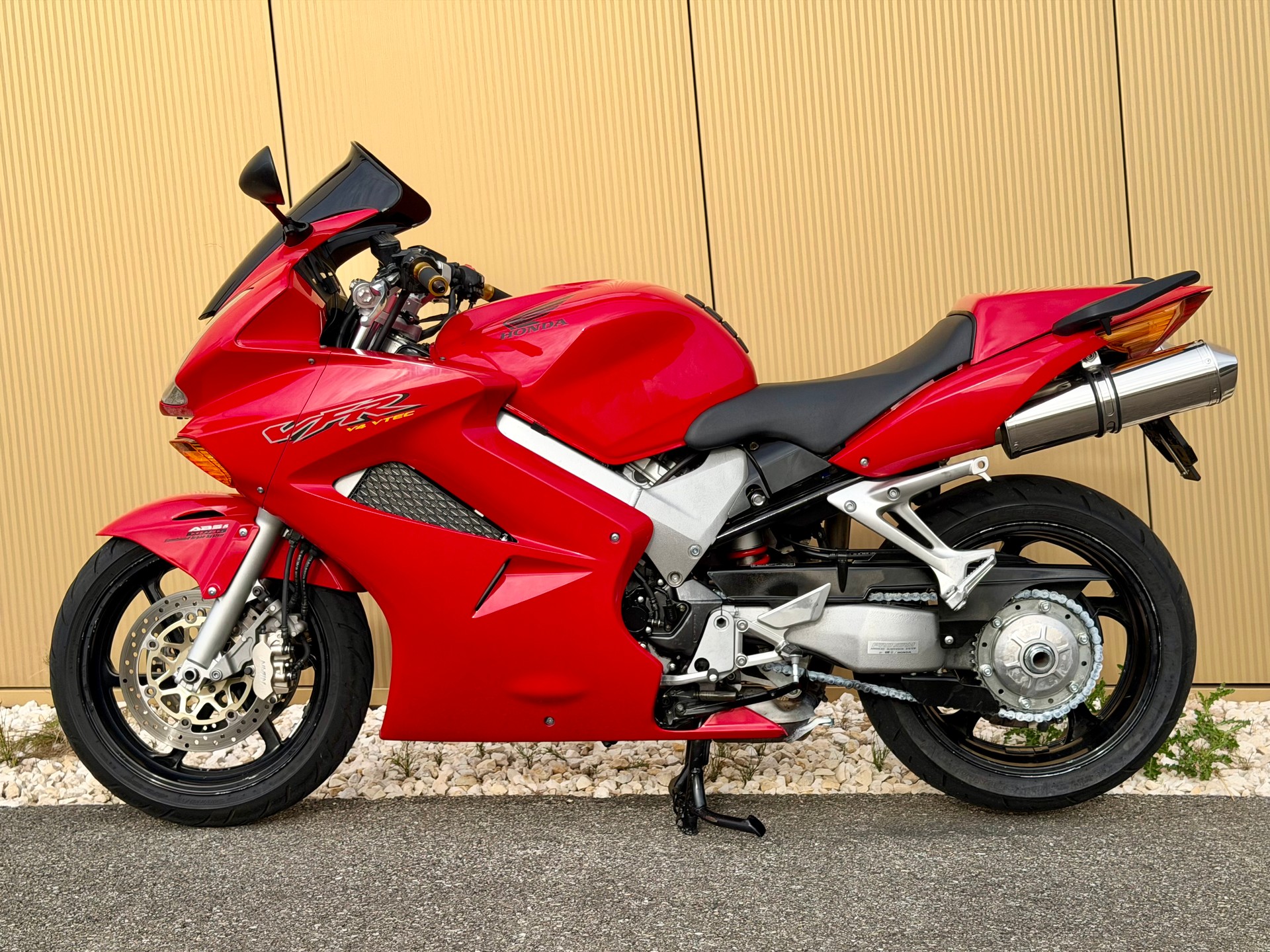 HONDA VFR 800 FI ABS-image-10