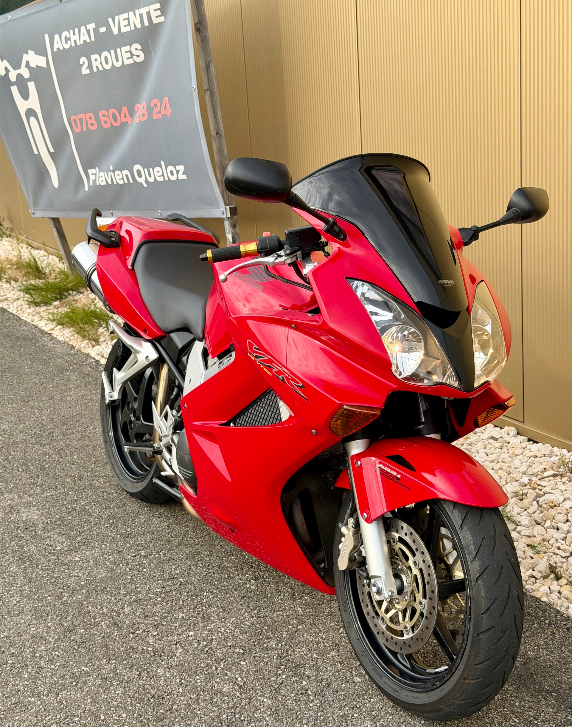 HONDA VFR 800 FI ABS-image-0