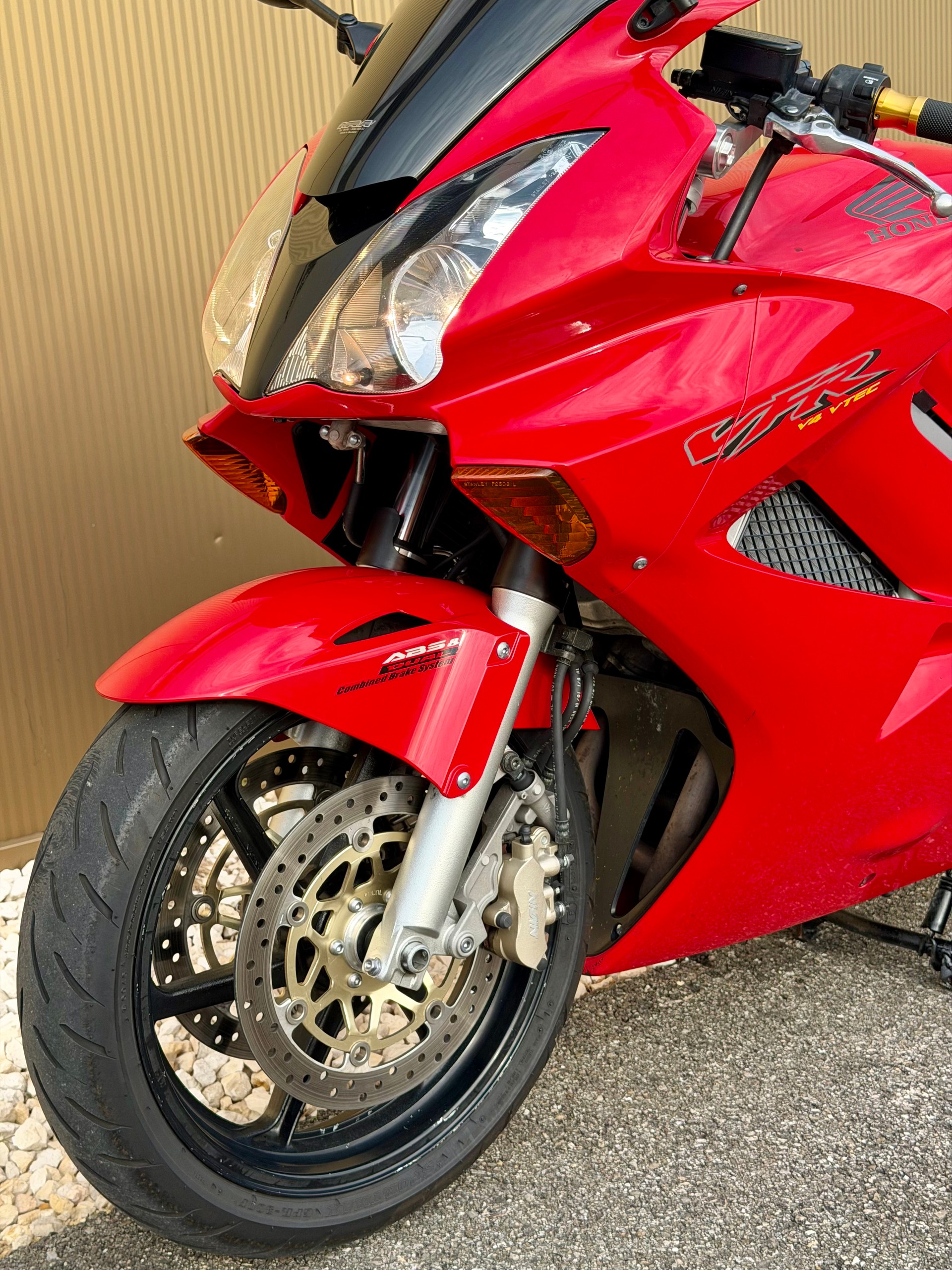 HONDA VFR 800 FI ABS-image-8