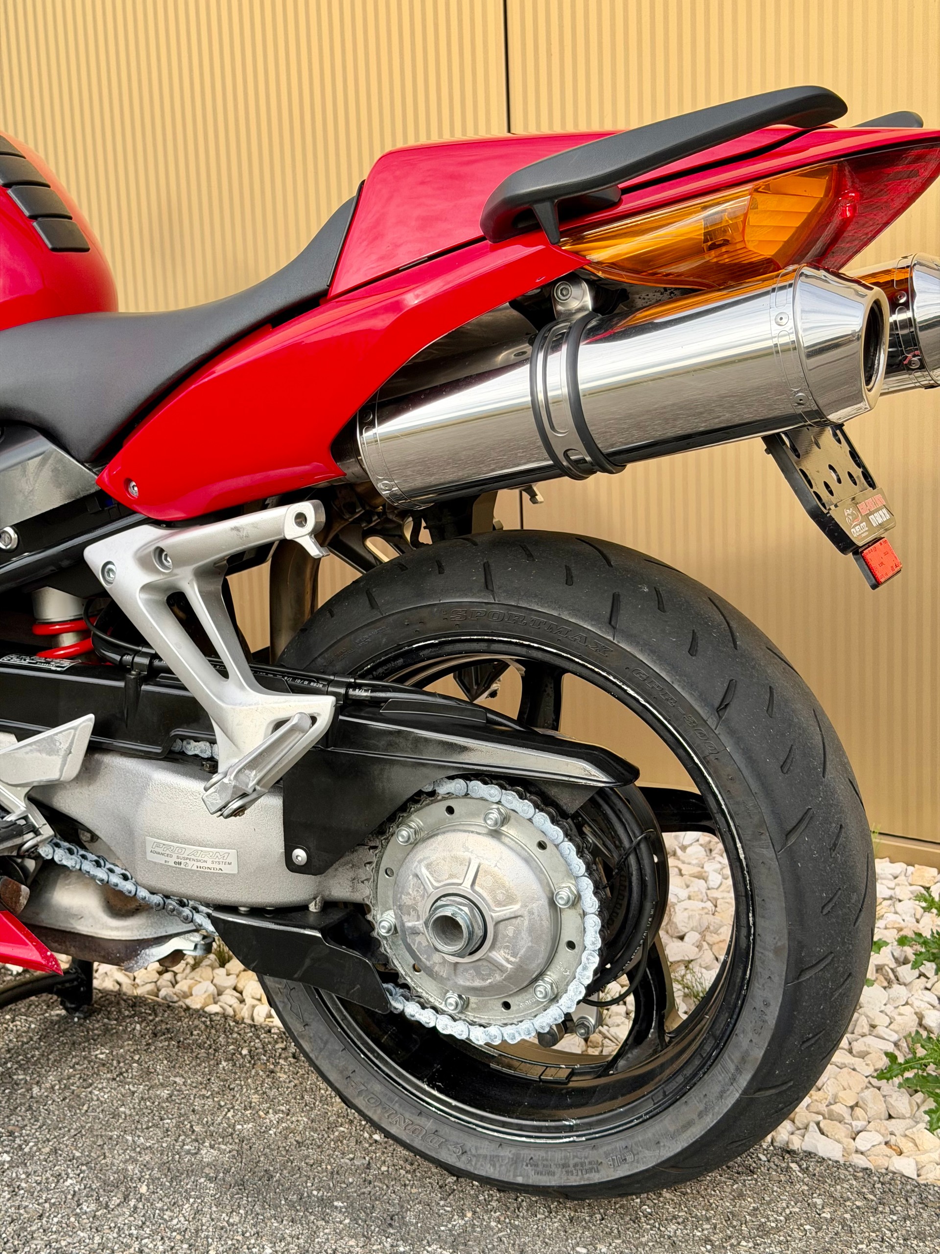 HONDA VFR 800 FI ABS-image-13