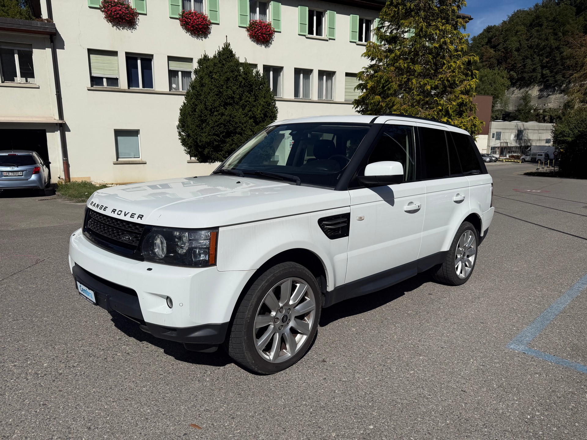 LAND ROVER Range Rover Sport 3.0 TDV6 SE Automatic-showroom-element-2