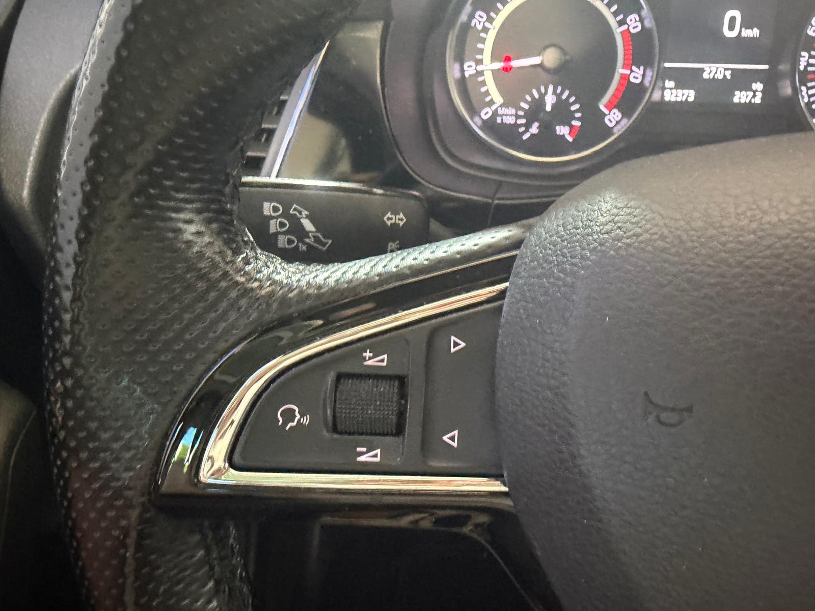 SKODA Fabia 1.2 TSI Black Edition DSG-image-18
