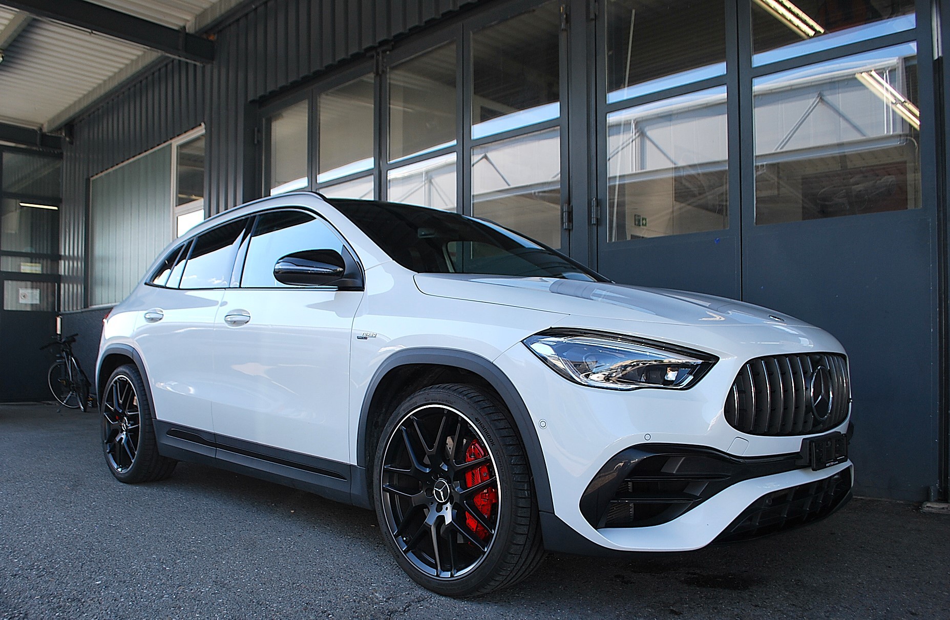 MERCEDES-BENZ GLA 45 S AMG 4Matic+ 8G-Speedshift DCT