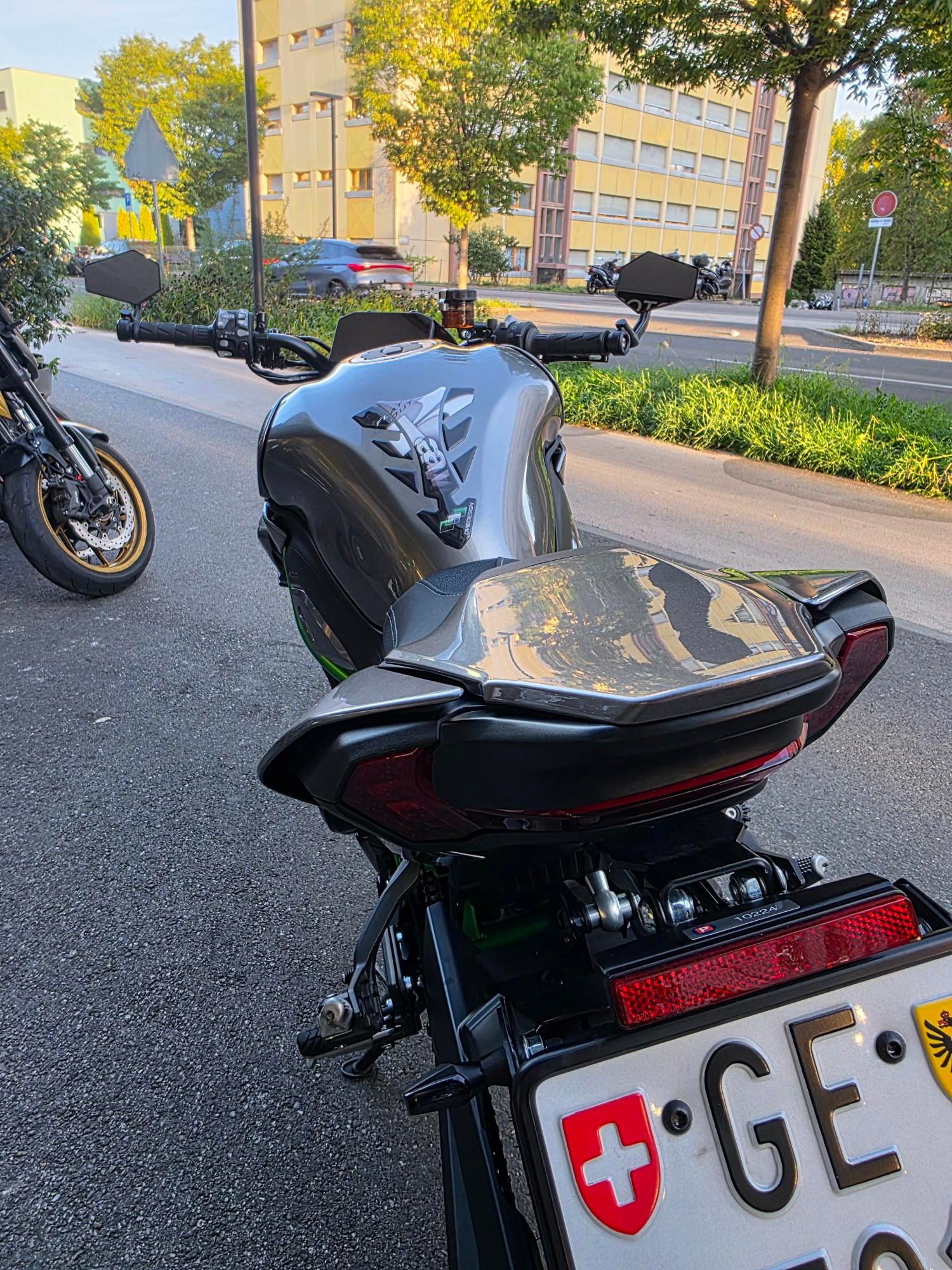 KAWASAKI Z 900 SE-image-4