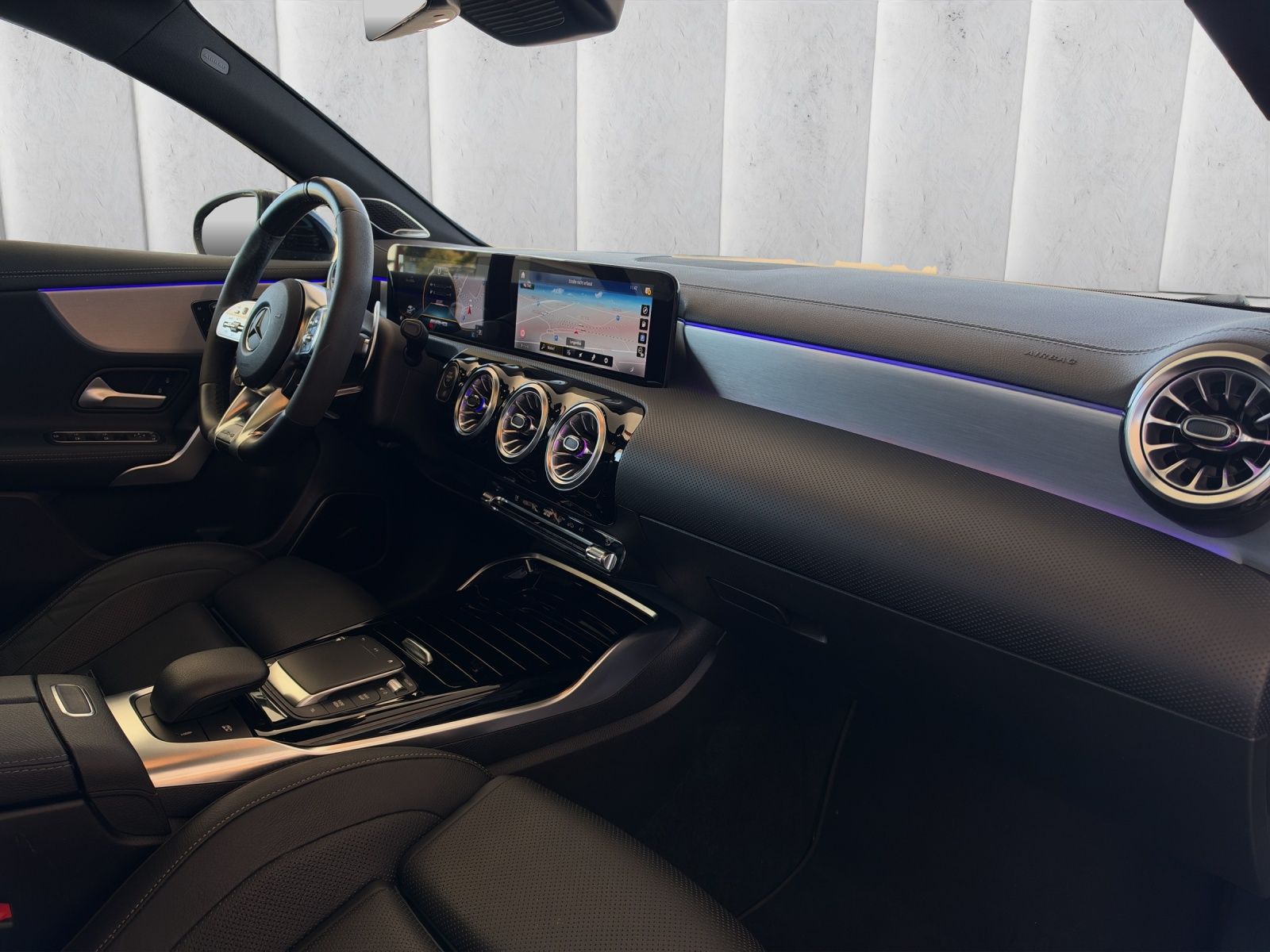 MERCEDES-BENZ A 45 AMG A 45 S AMG 4Matic+ Speedshift-image-14