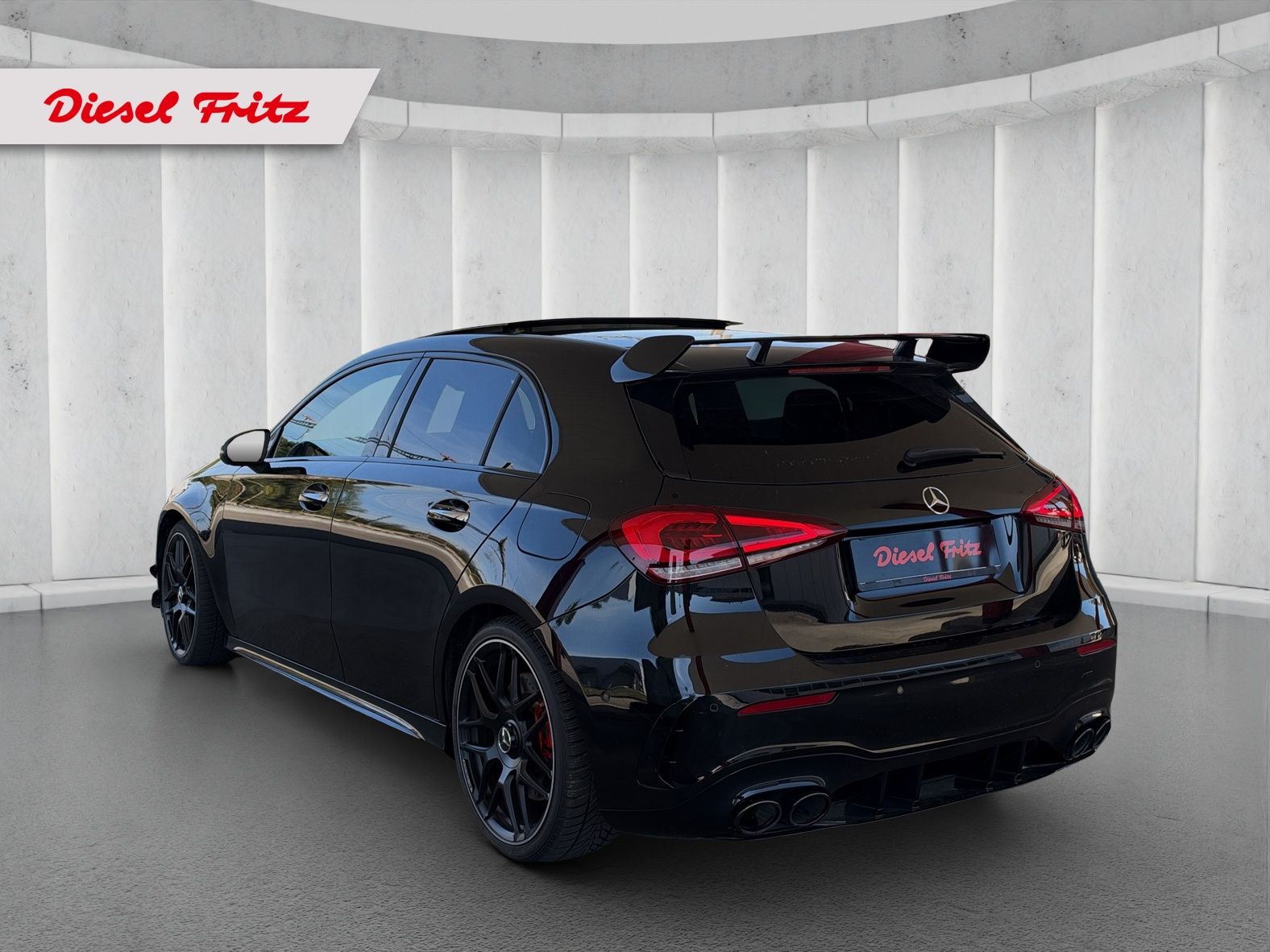 MERCEDES-BENZ A 45 AMG A 45 S AMG 4Matic+ Speedshift-showroom-element-2