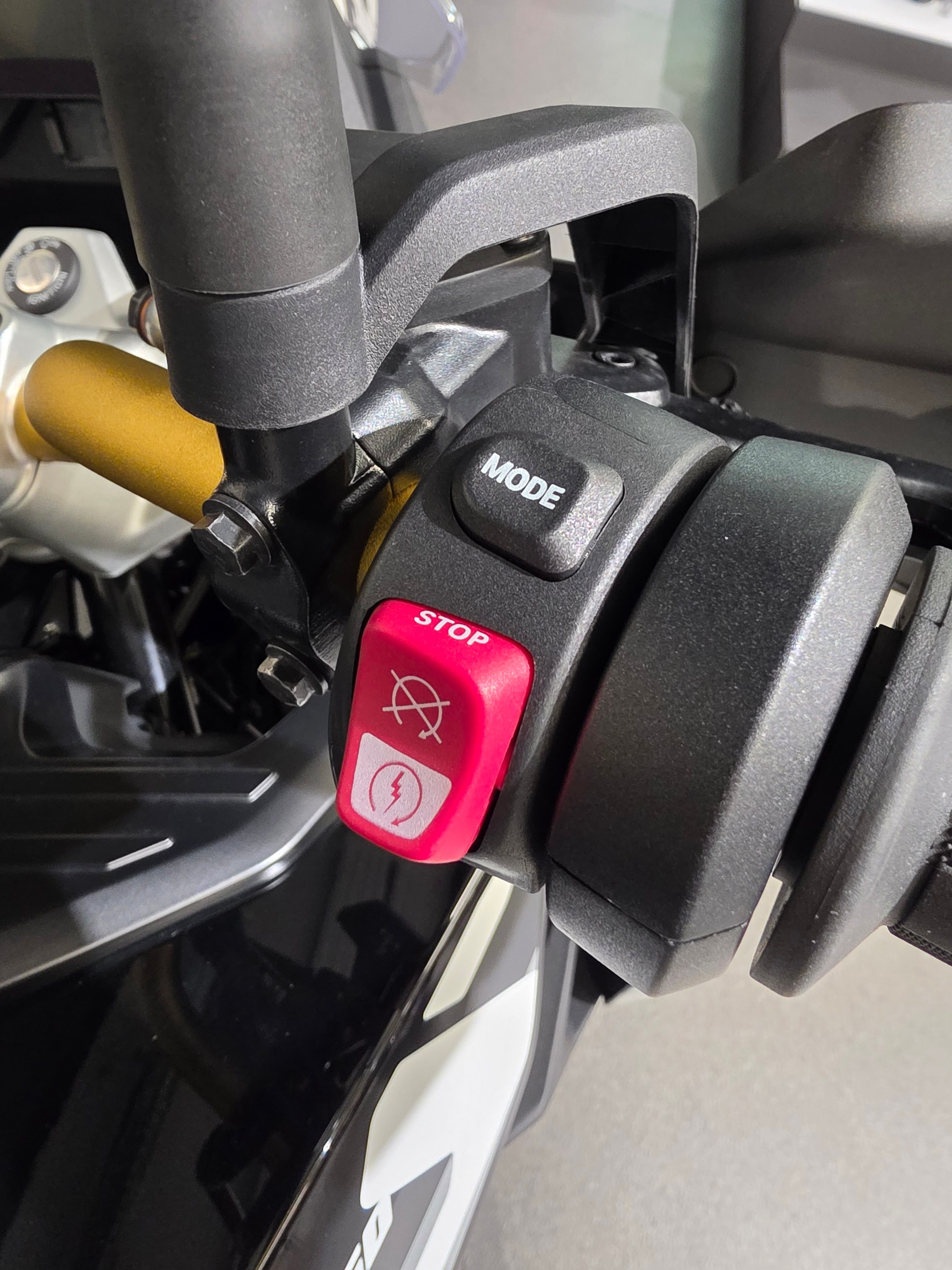 BMW F 450 GS - Exclusive-Paket-image-4