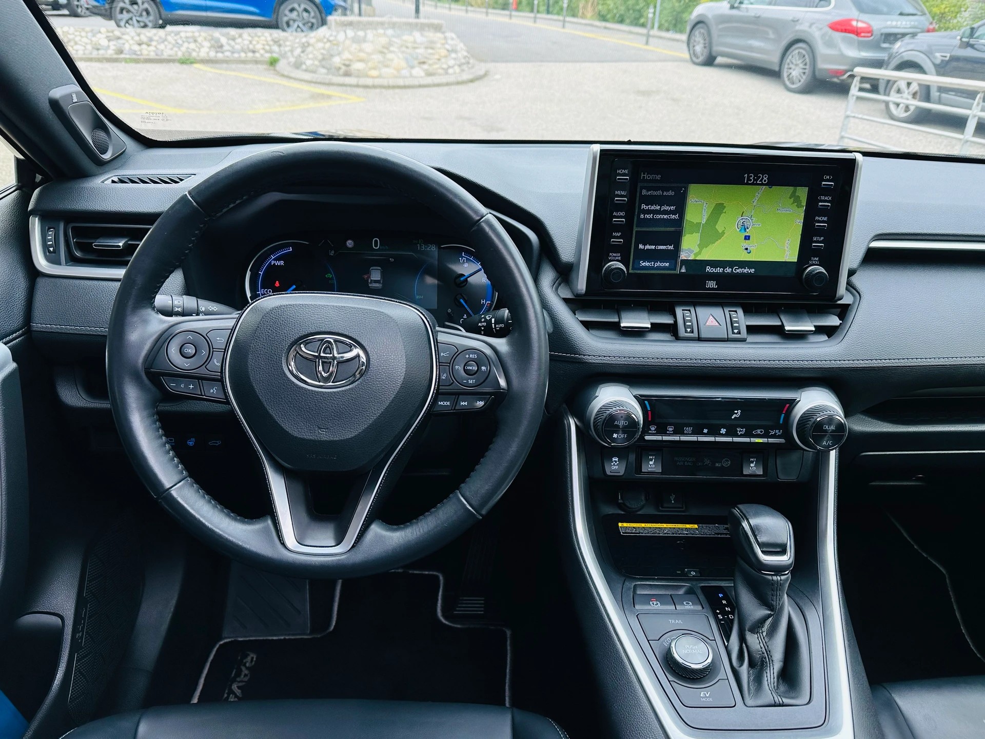 TOYOTA RAV-4 2.5 HSD Black Edition e-CVT 4WD-image-13