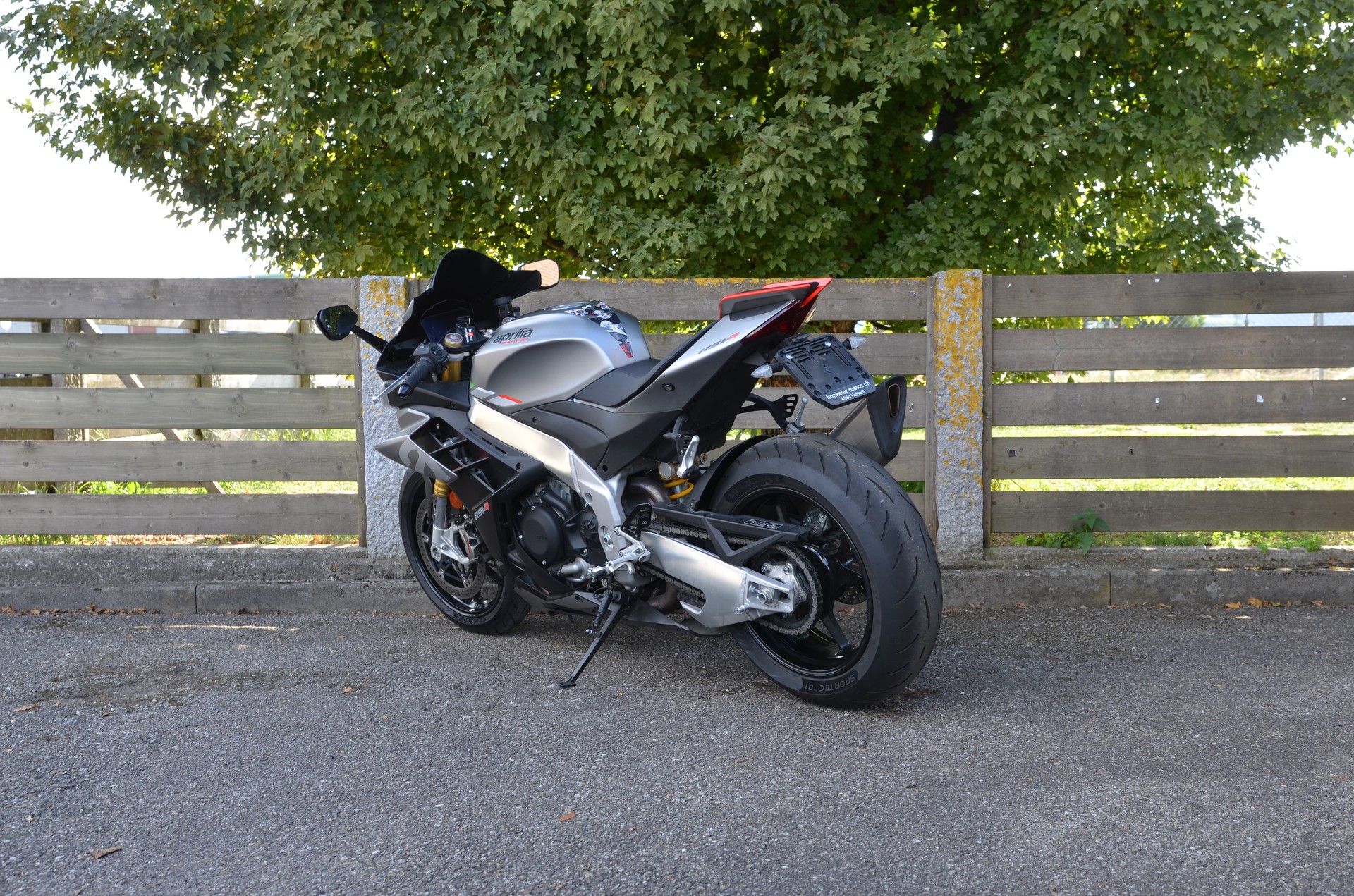 APRILIA RSV4 1100-image-6