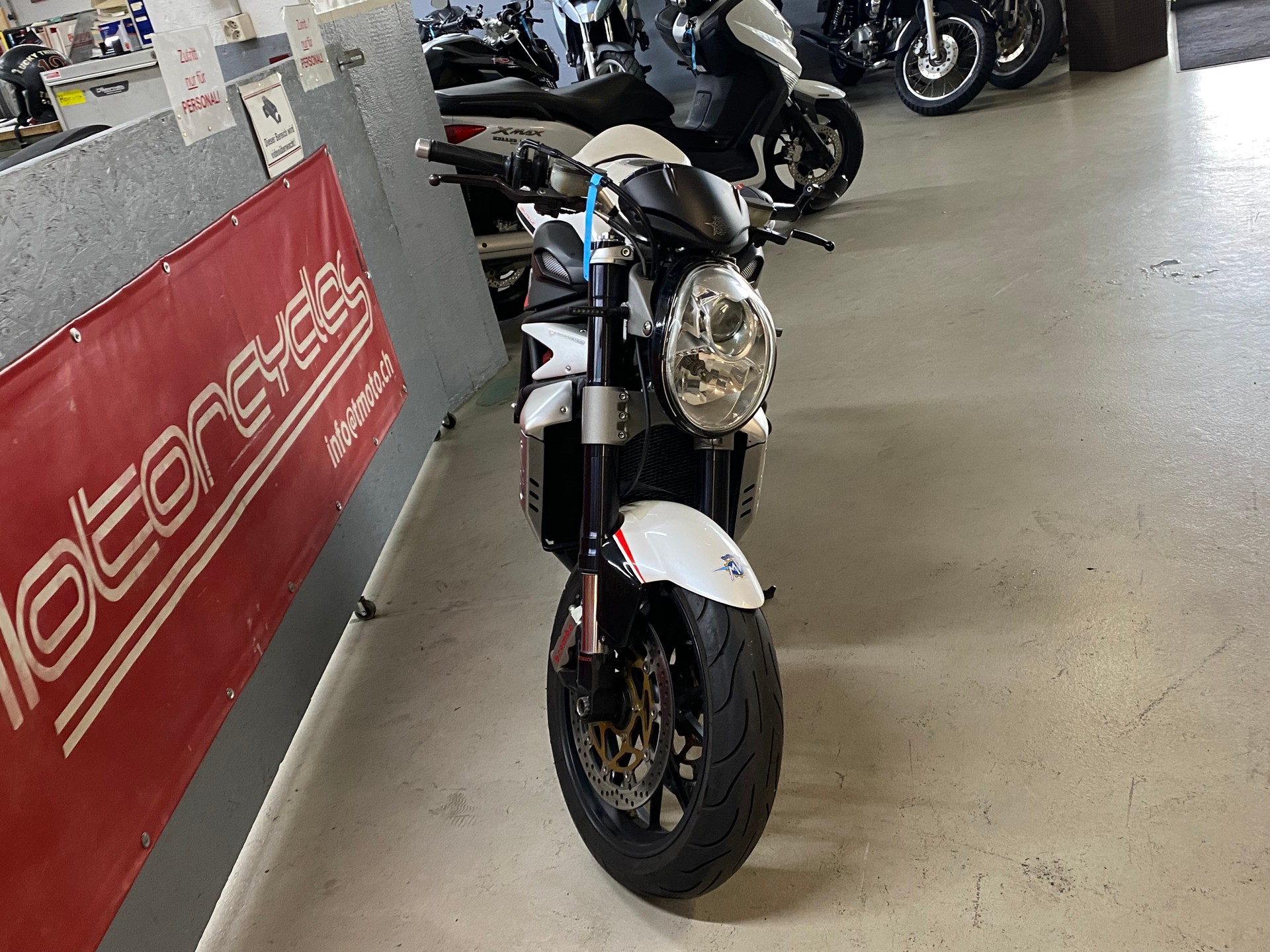 MV AGUSTA B4 Brutale 1078 RR-image-1