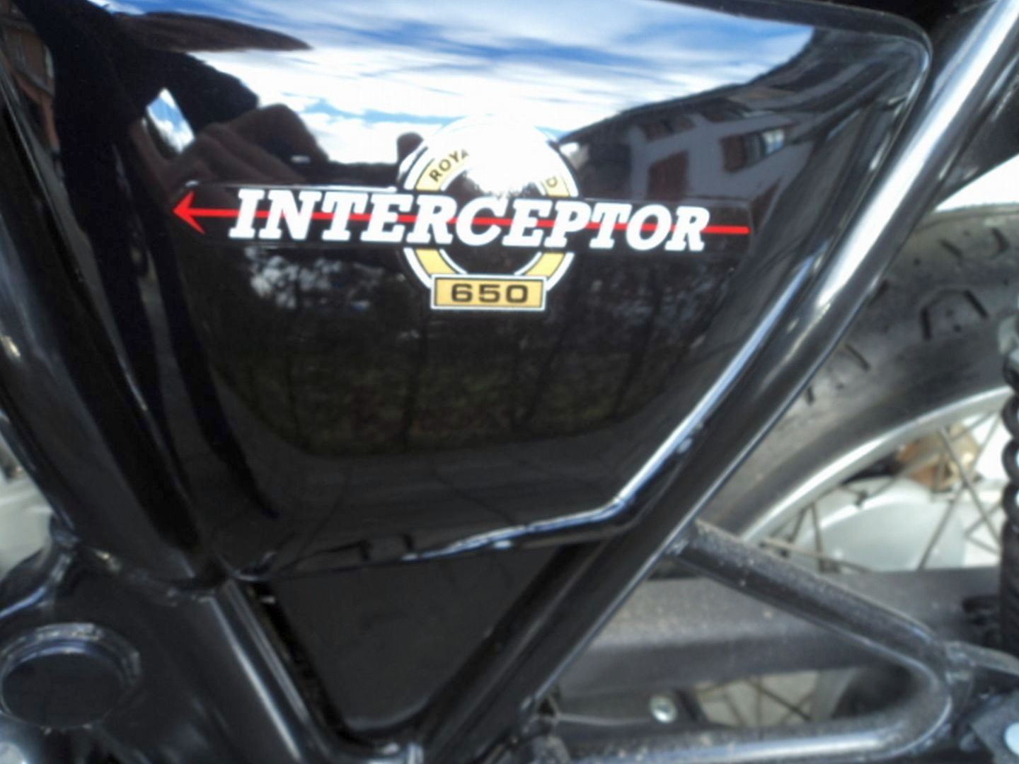 ROYAL ENFIELD INTERCEPTOR 650 TWIN E5-image-8