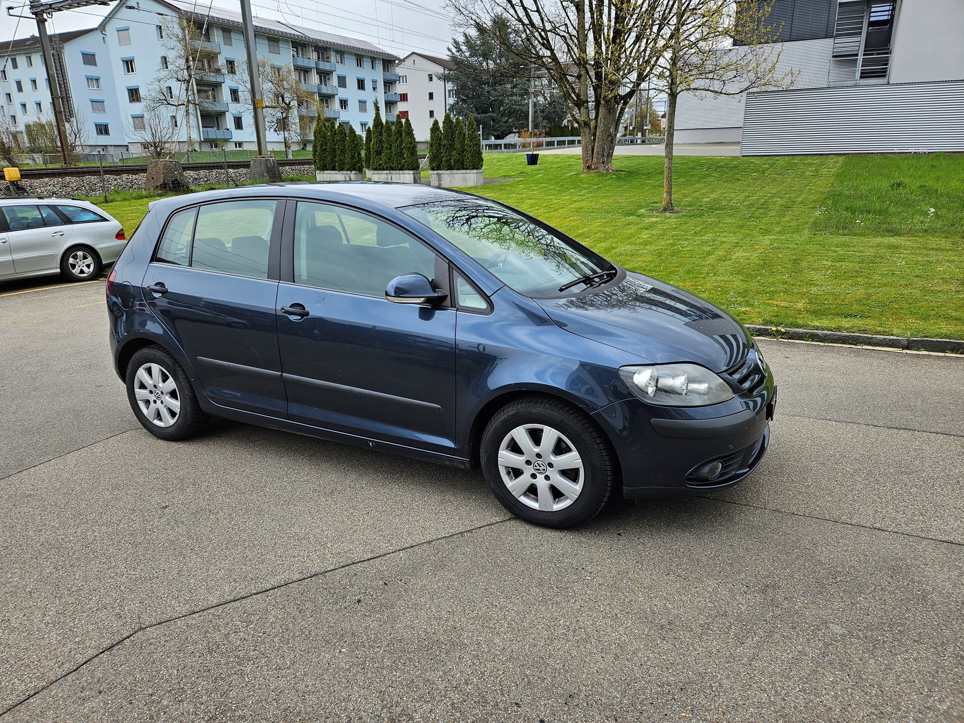 VW Golf Plus 2.0 FSI Comfortline-image-3