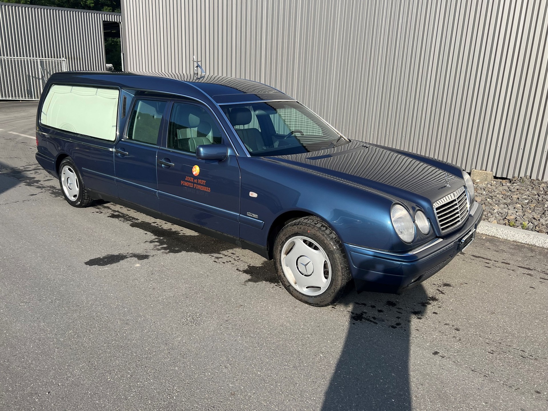 MERCEDES-BENZ Corbillard-image-7