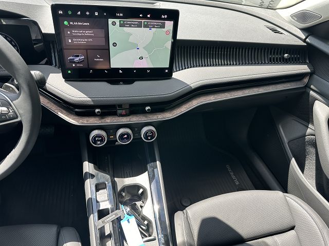 SKODA Superb Combi 2.0 TDi L&K 4x4 DSG-image-13