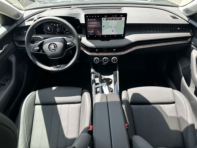 SKODA Superb Combi 2.0 TDi L&K 4x4 DSG-image-9