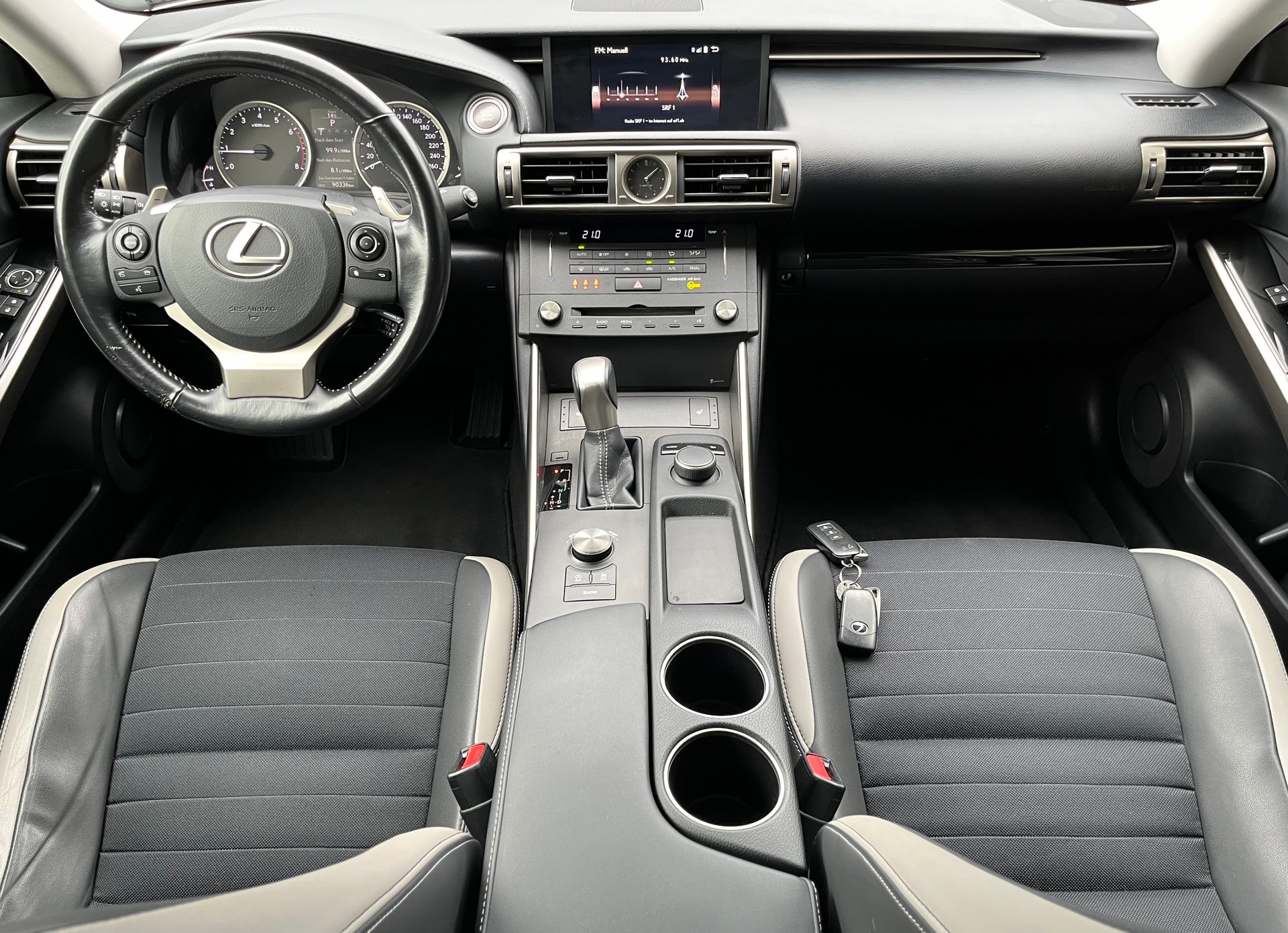 LEXUS IS 200t Sport Automatic-image-10