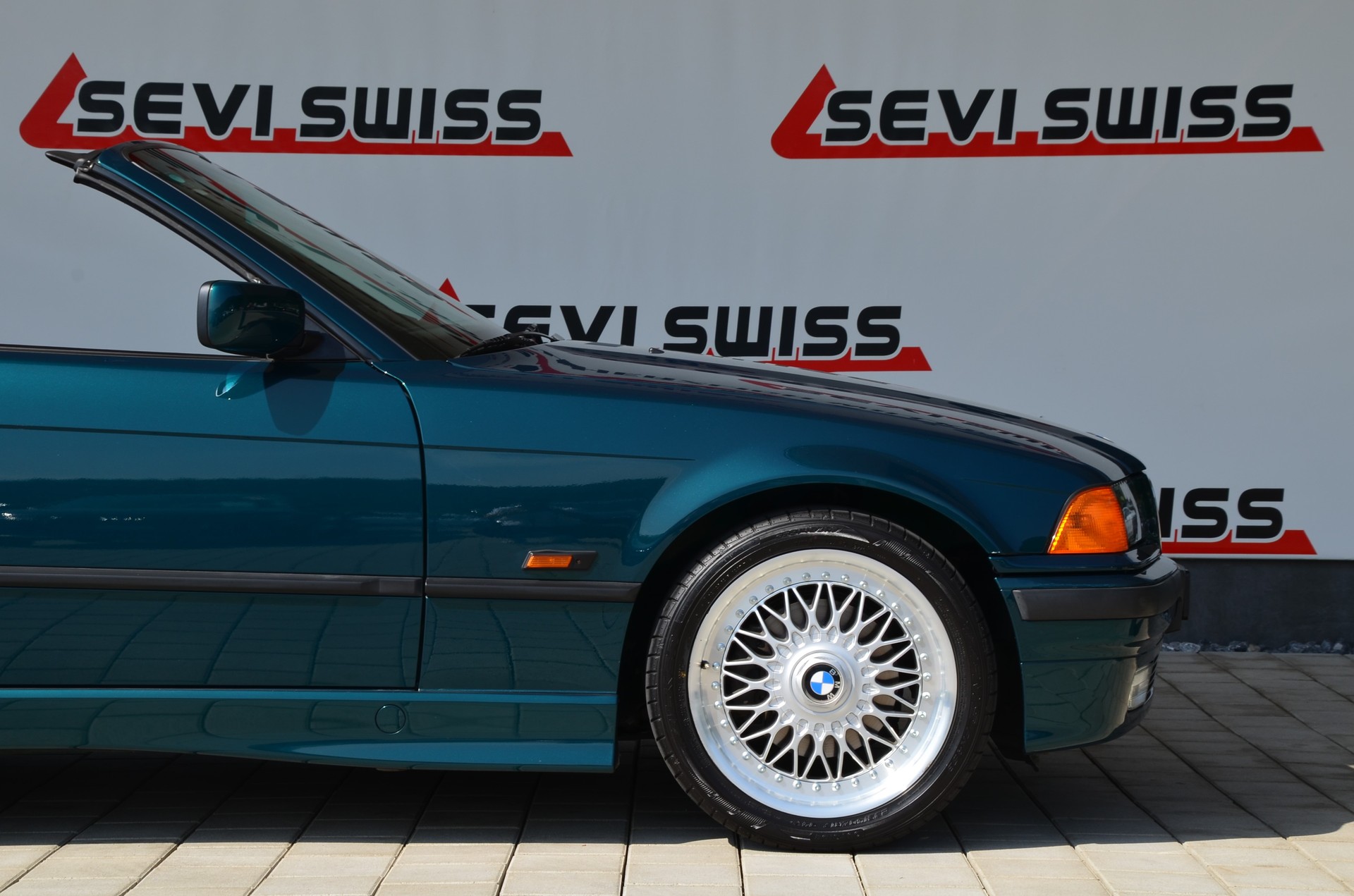 BMW 328i A Cabrio*Ab MFK*-showroom-element-2