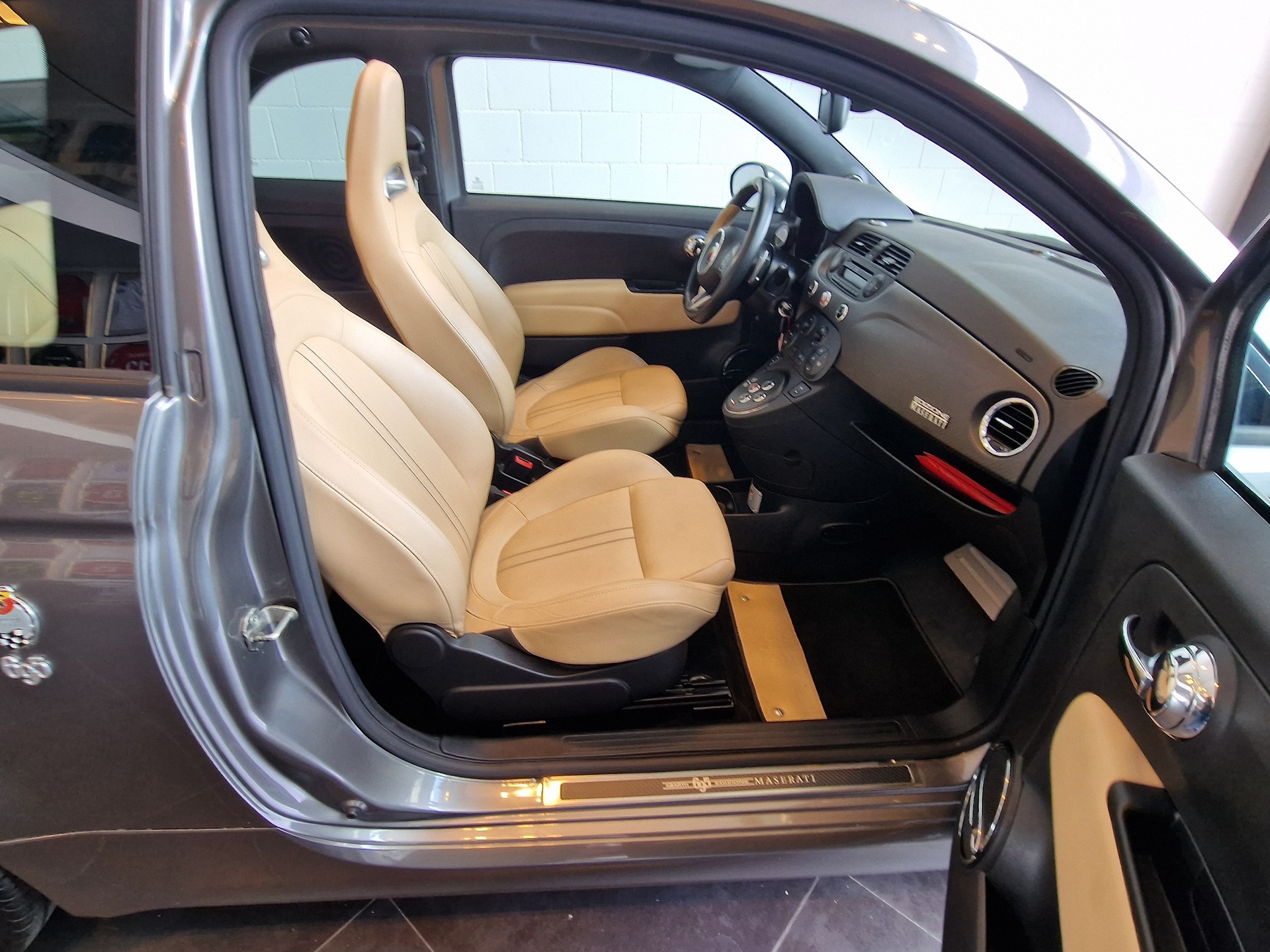 FIAT 695C 1.4 16V T Abar.Ed.Ma-image-20